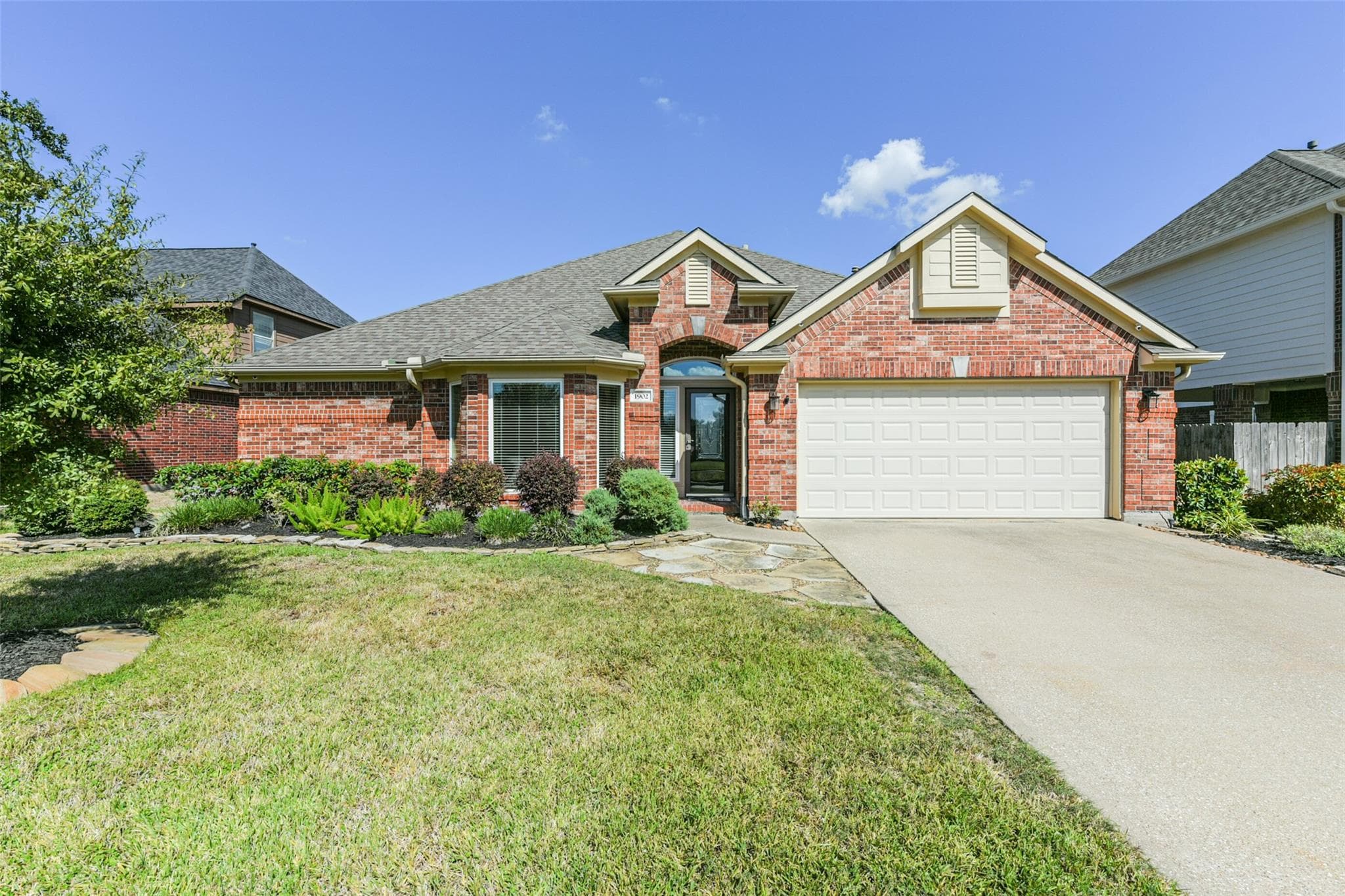 Main property image