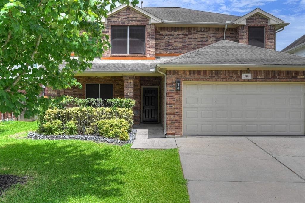 10110 White Oak Trail Ln