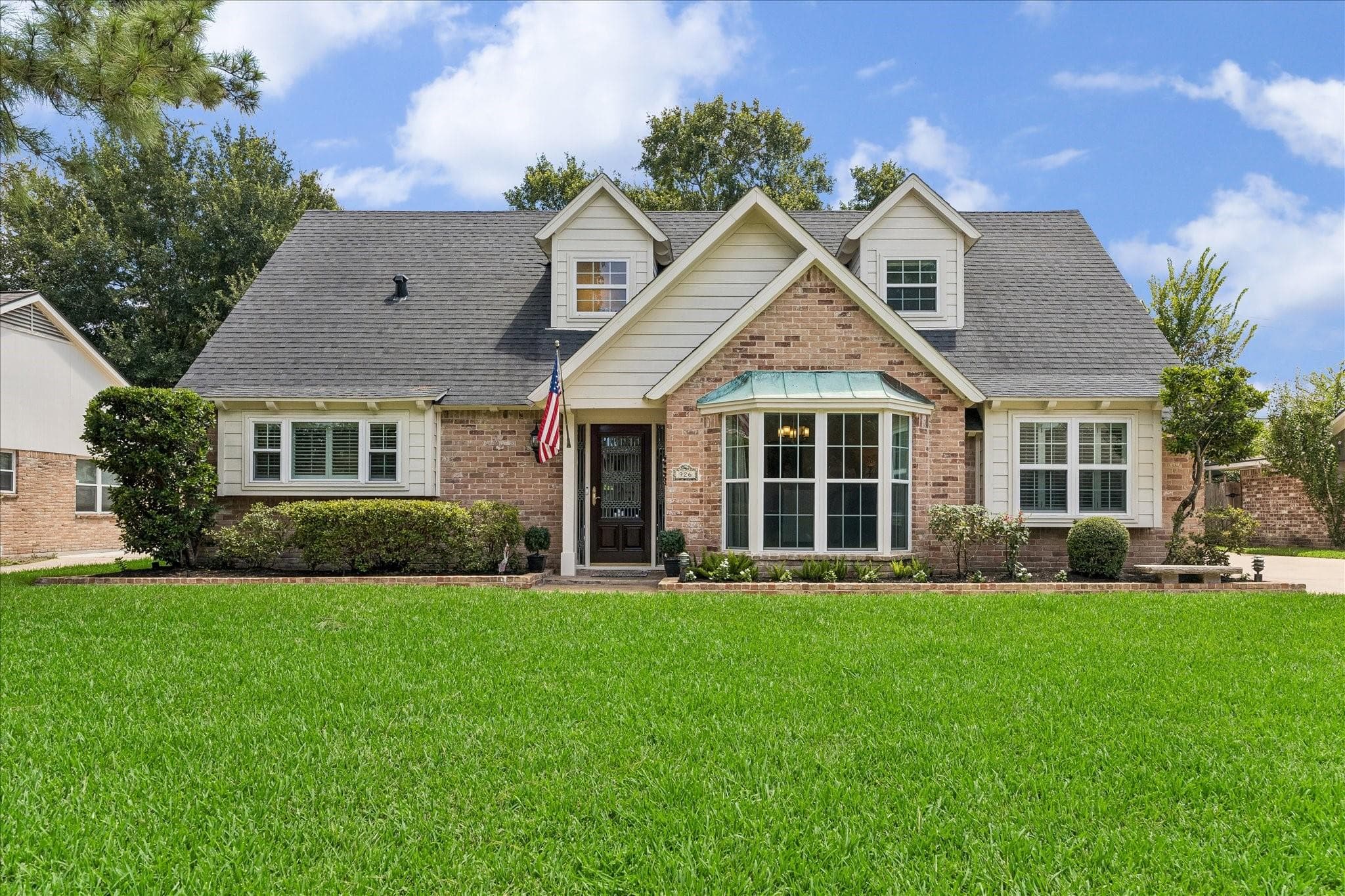 926 Ashford Pkwy