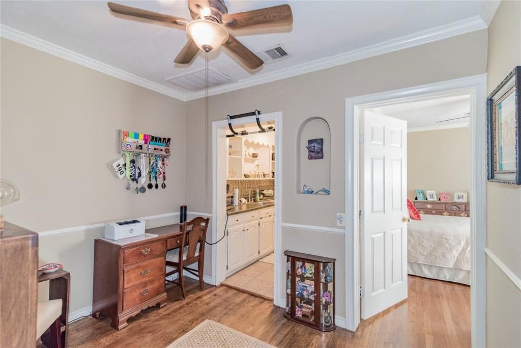 Gallery image 4