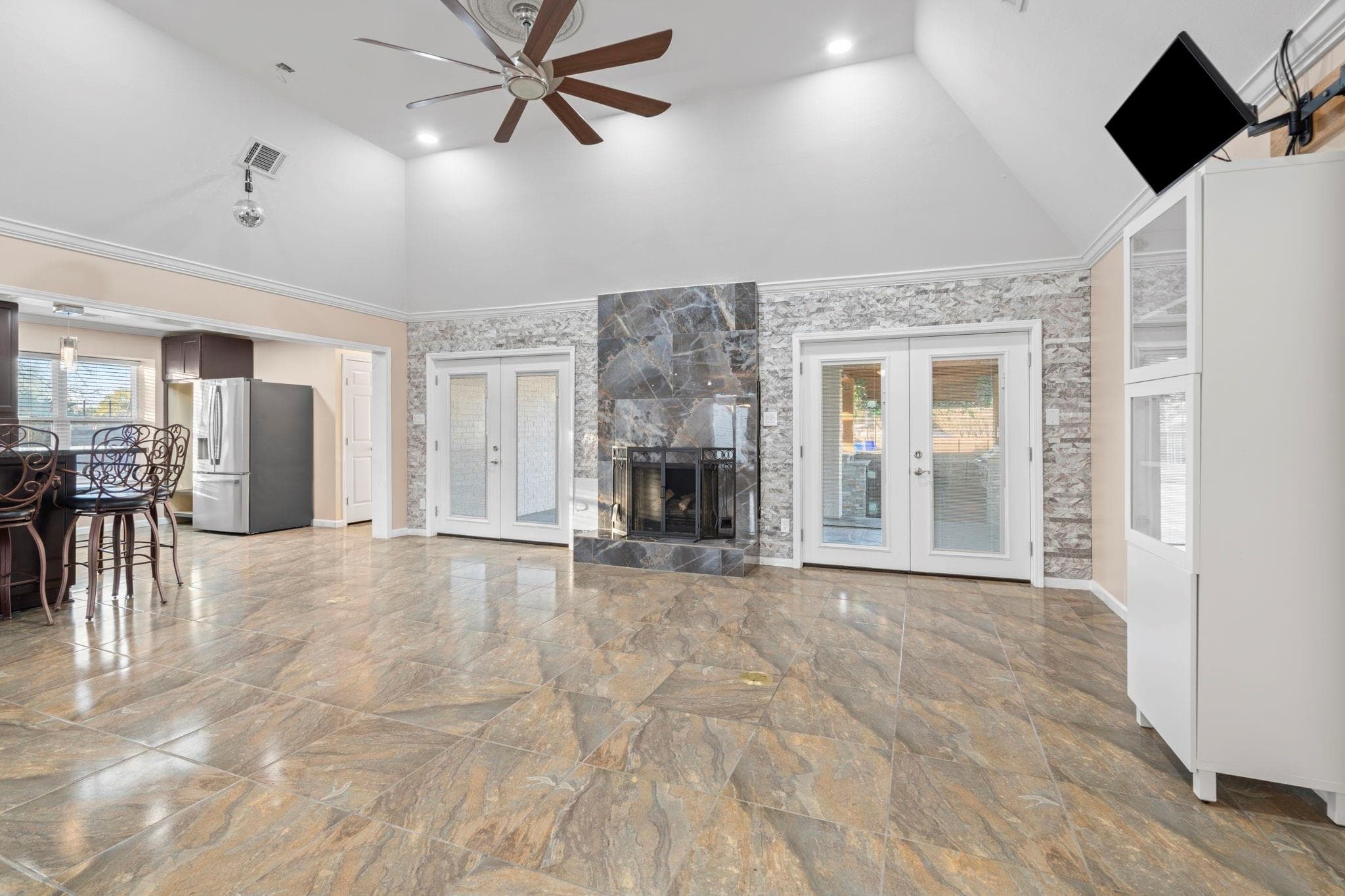 Gallery image 3