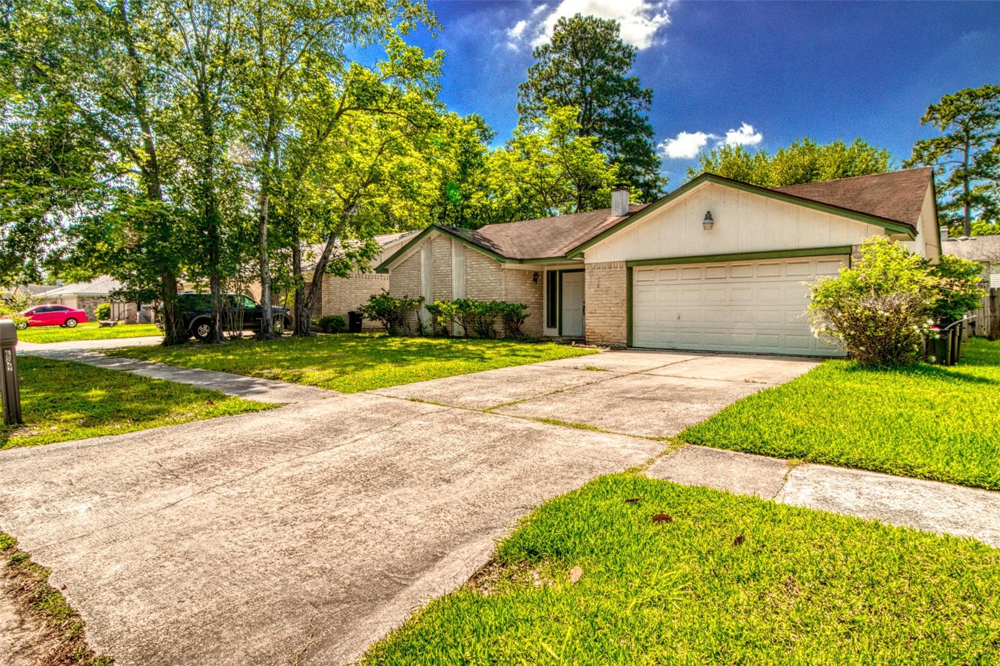 6922 Maple Fox Dr