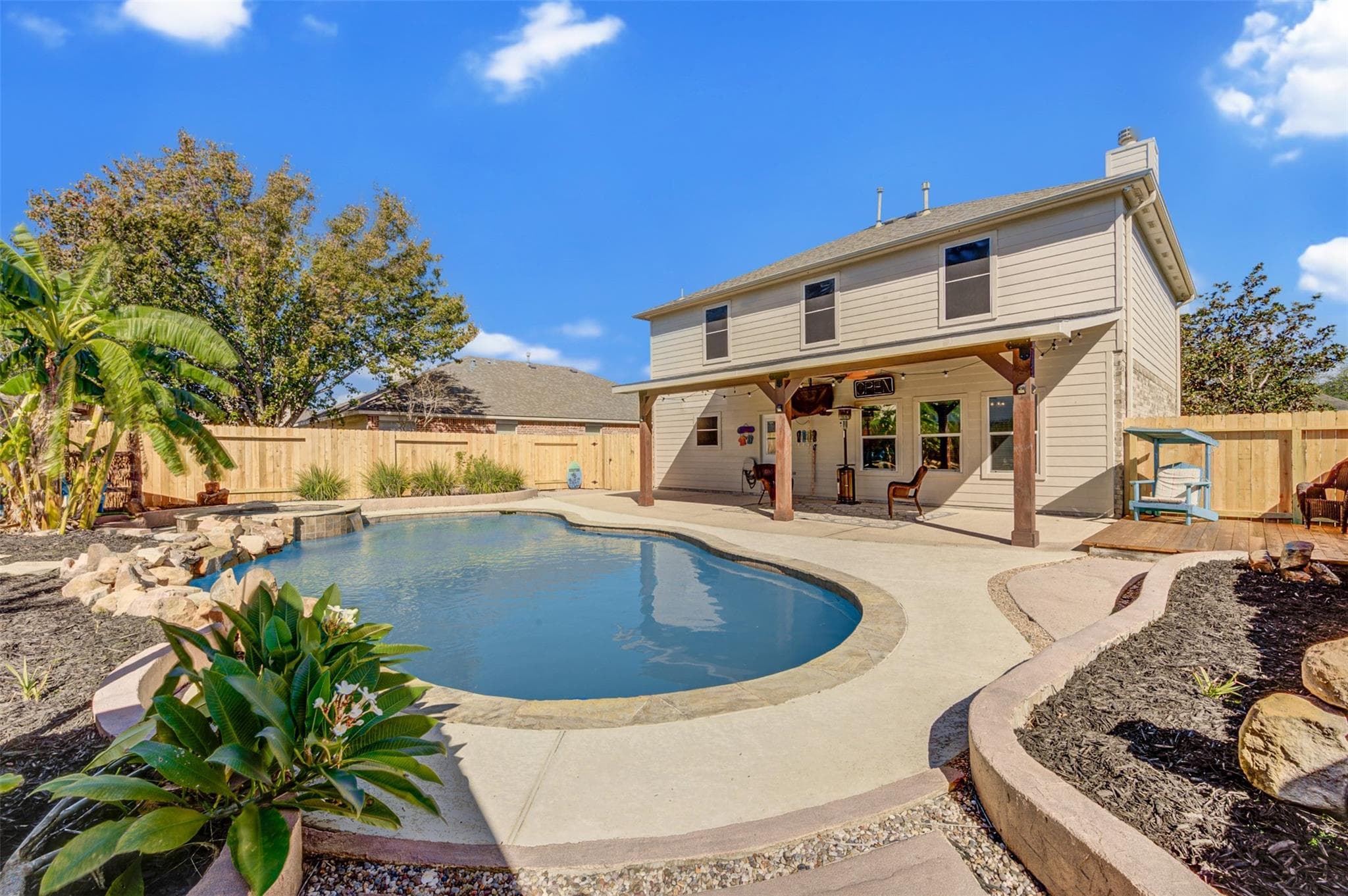 2111 Kingfisher Ct