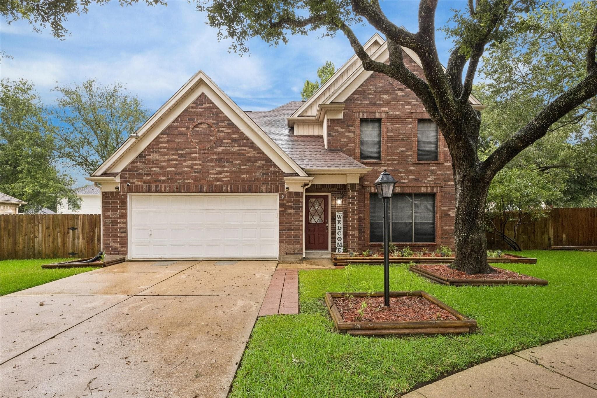 4011 Beechwood Dr