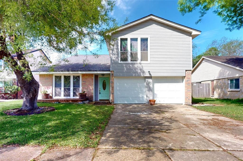 303 Stonewall Dr