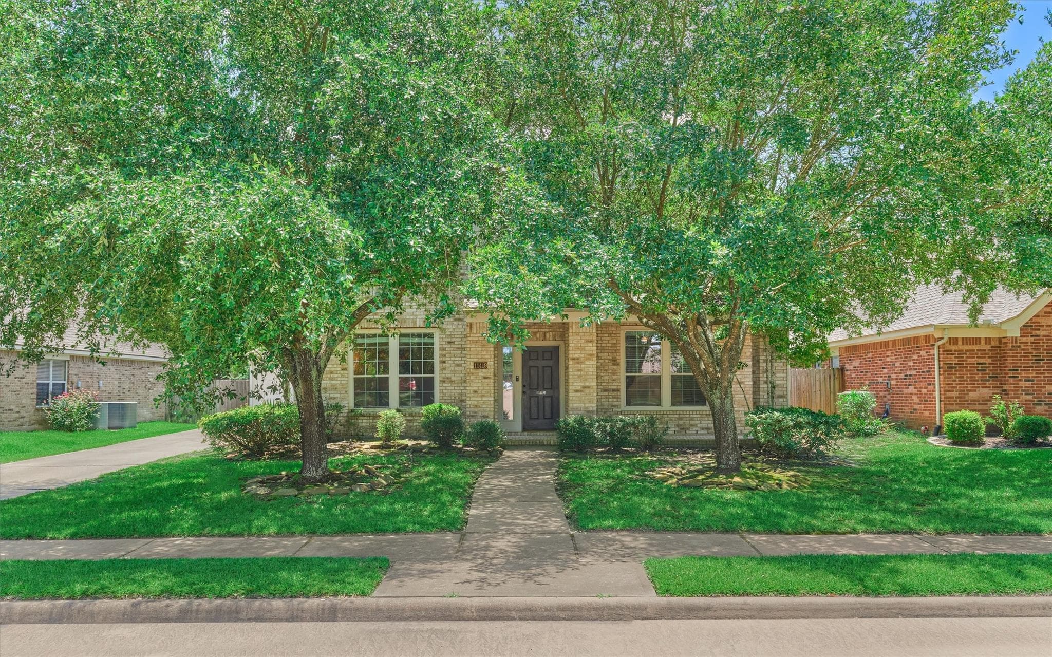 11419 Maple Falls Dr