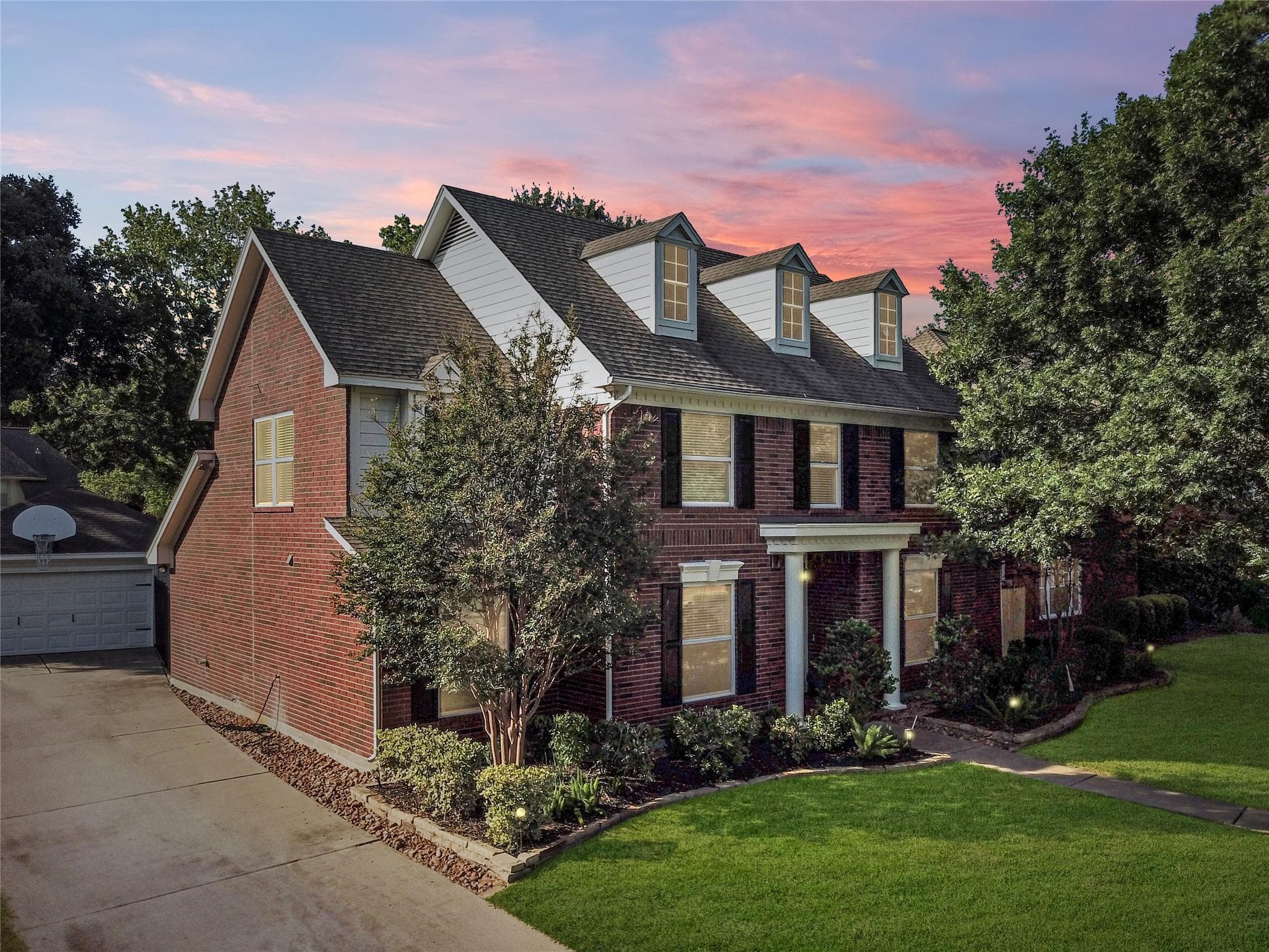 Main property image