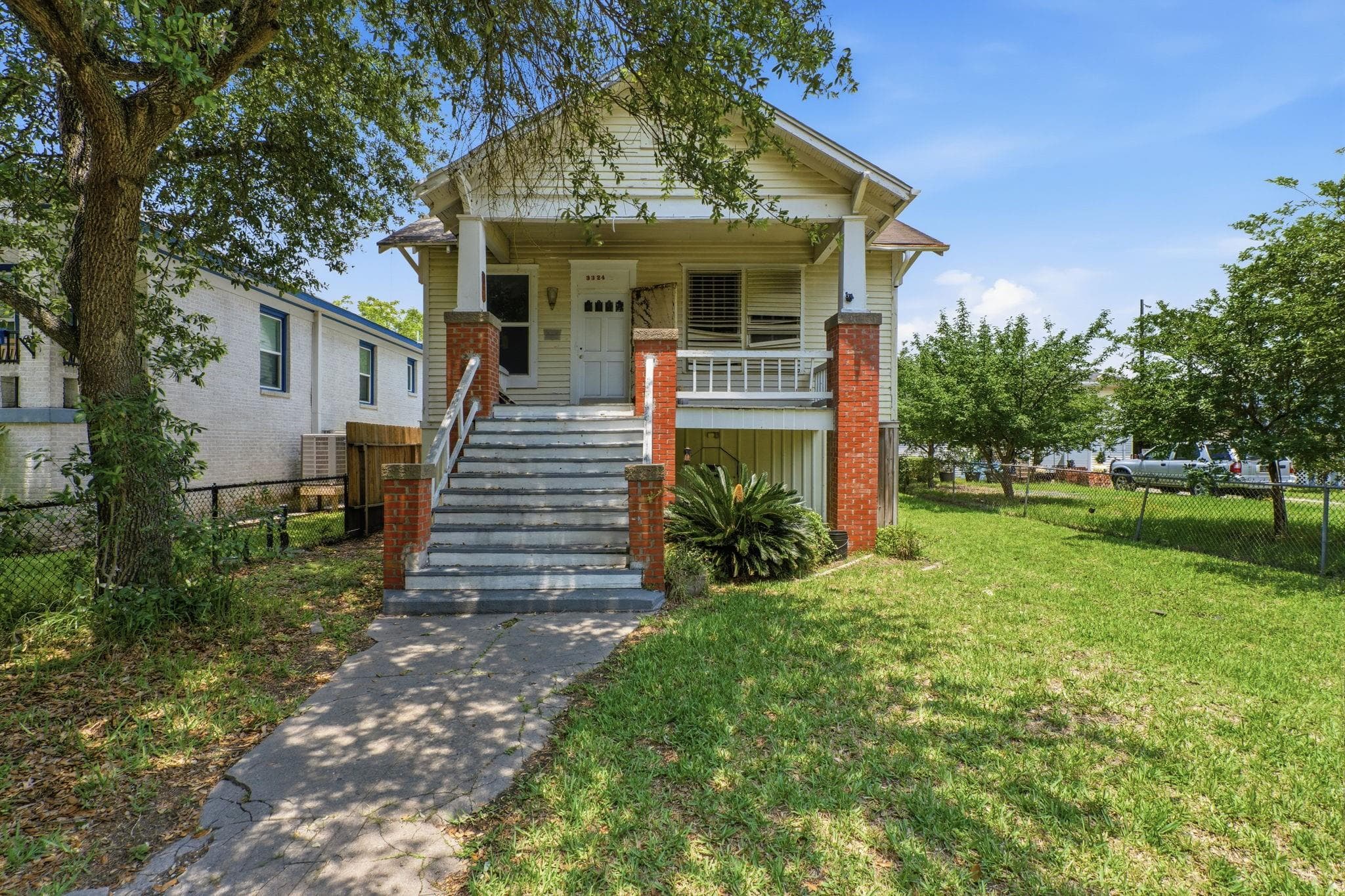 3324 Avenue N 1/2