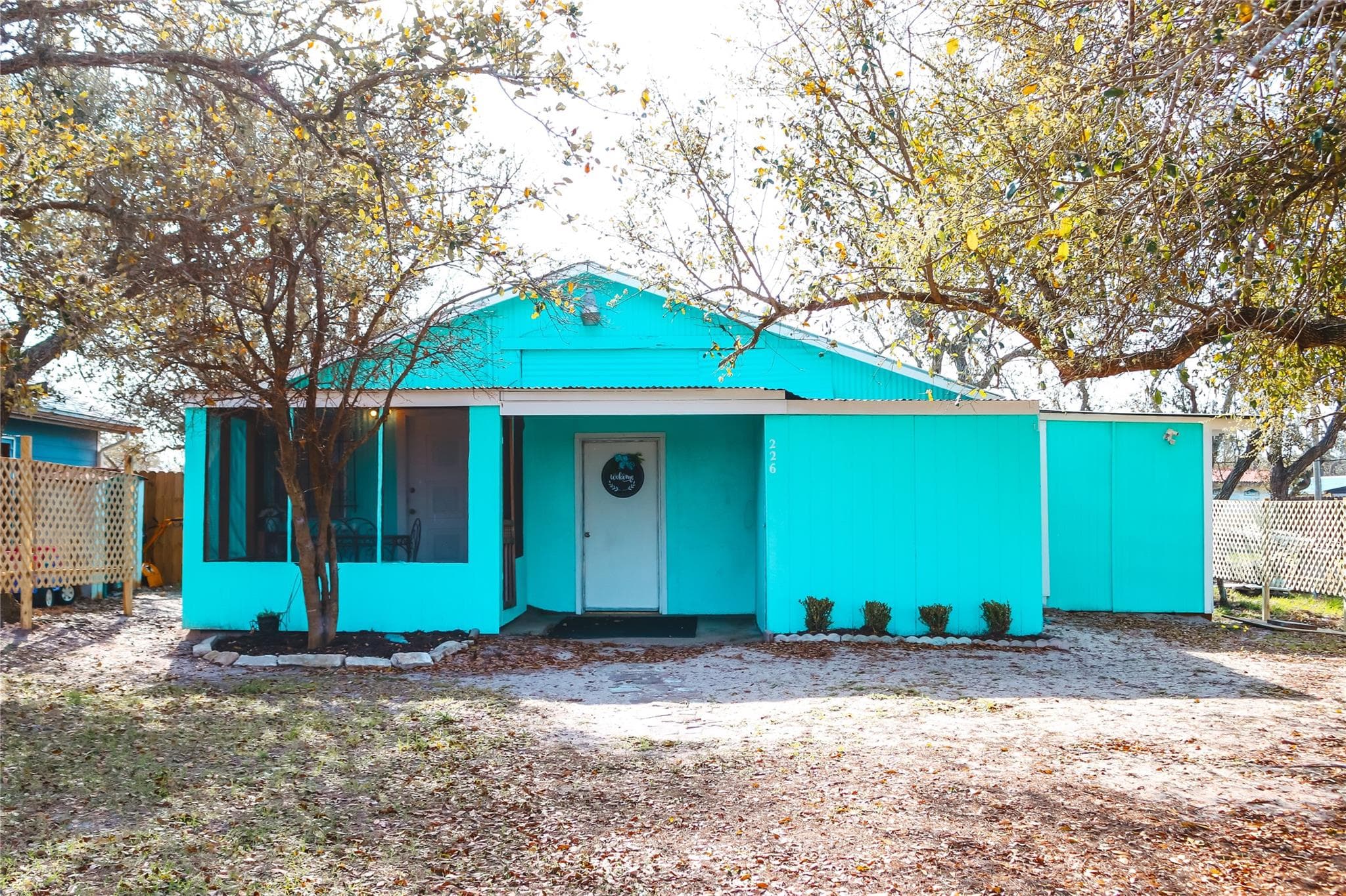 226 Lakeview Dr
