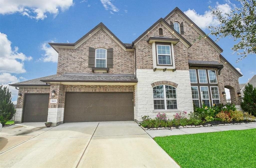 5803 Platinum Lakes Ct