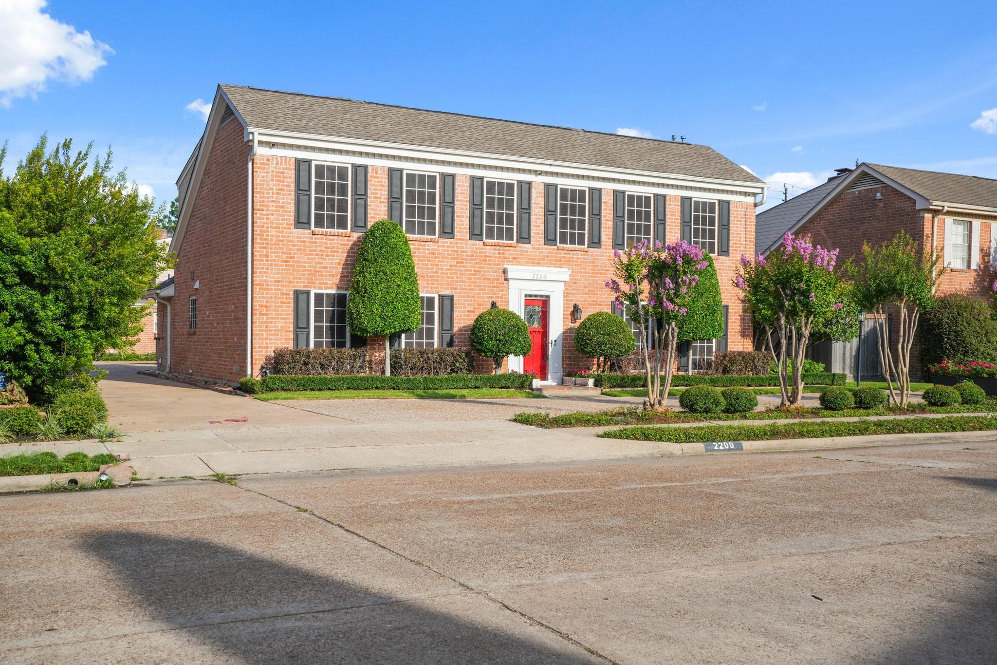 2200 Potomac Dr