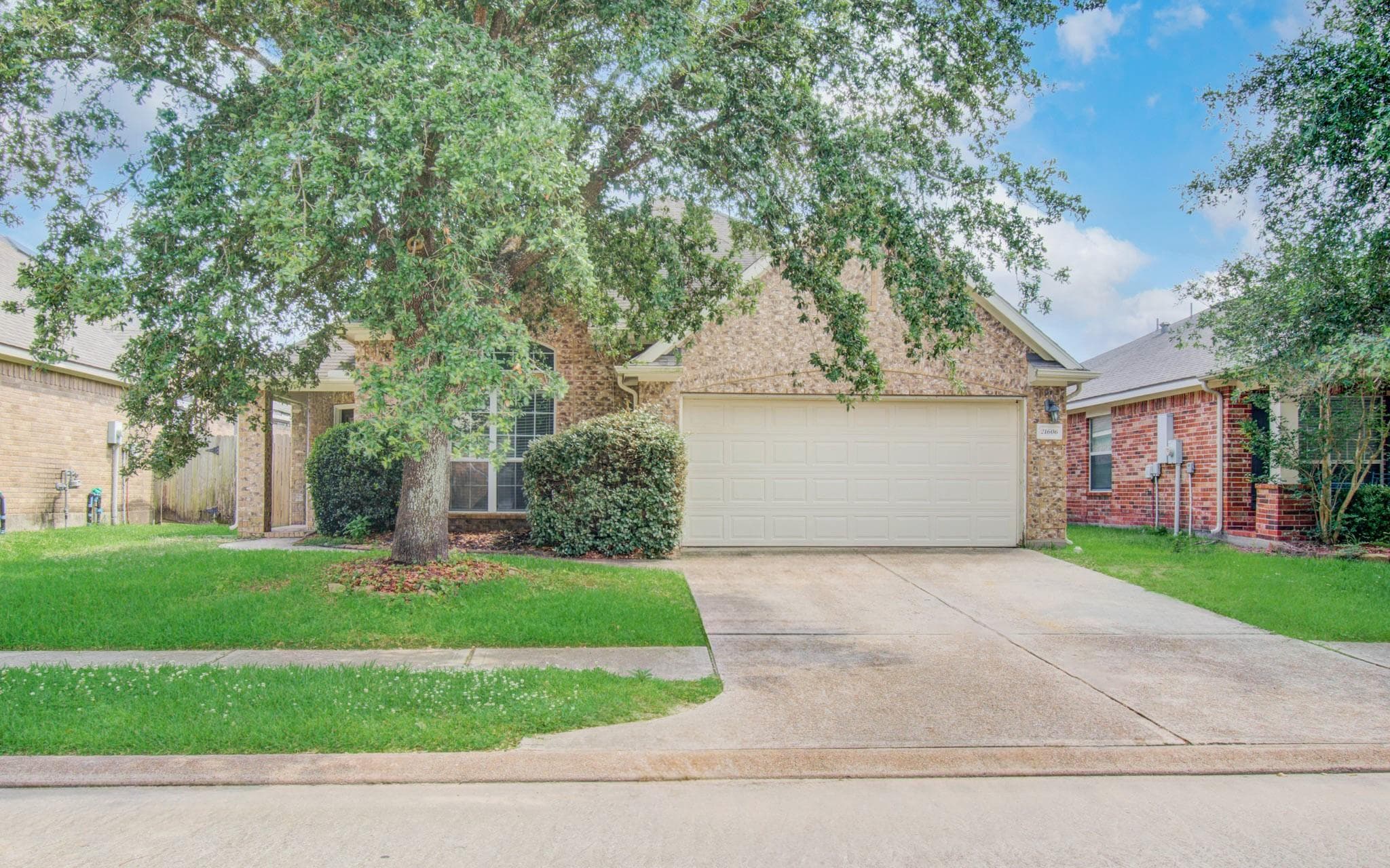 21606 Kings Bend Dr