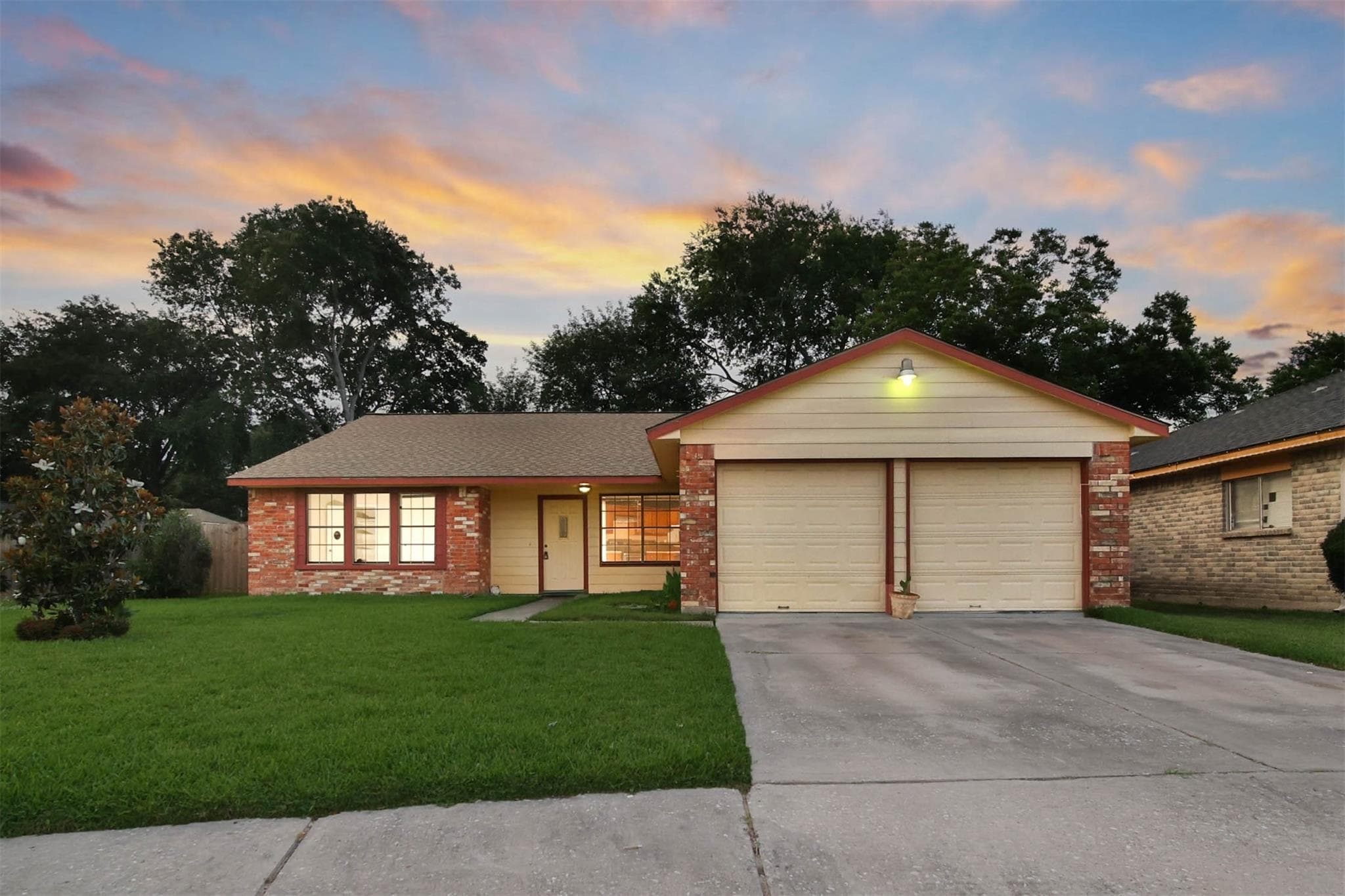 3450 Hartington Dr