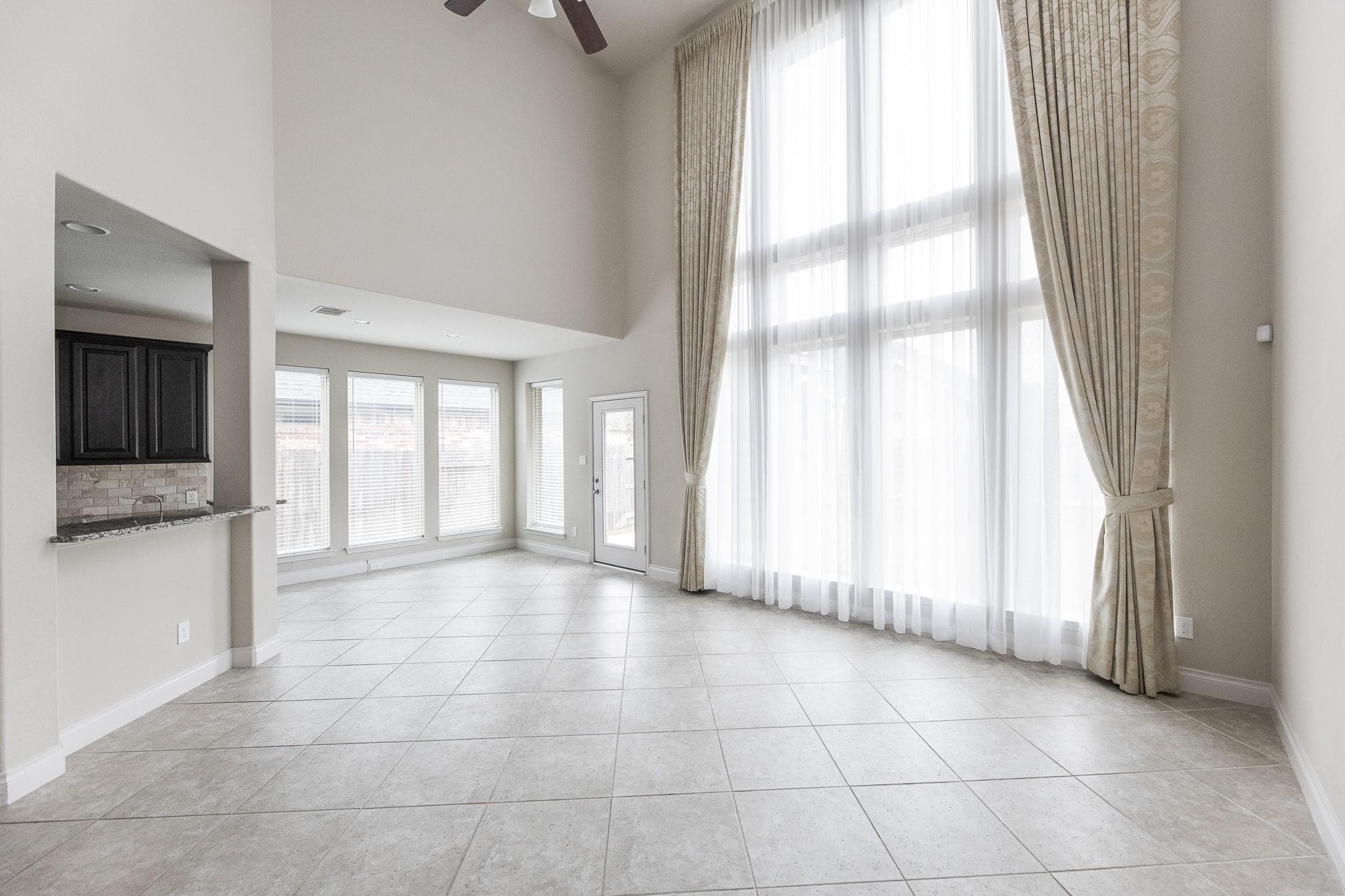 Main property image