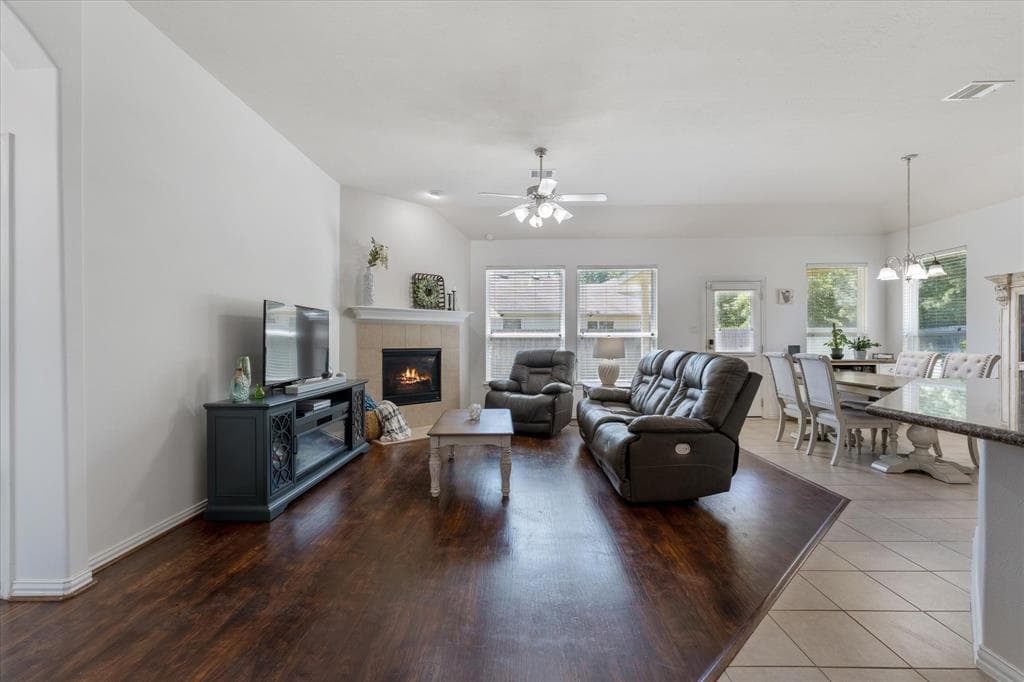 2208 Ivy Wall Dr
