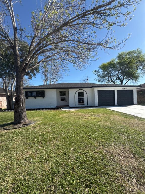 11215 Montverde Ln