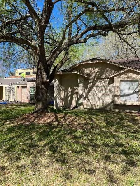 4015 Donalbain Dr