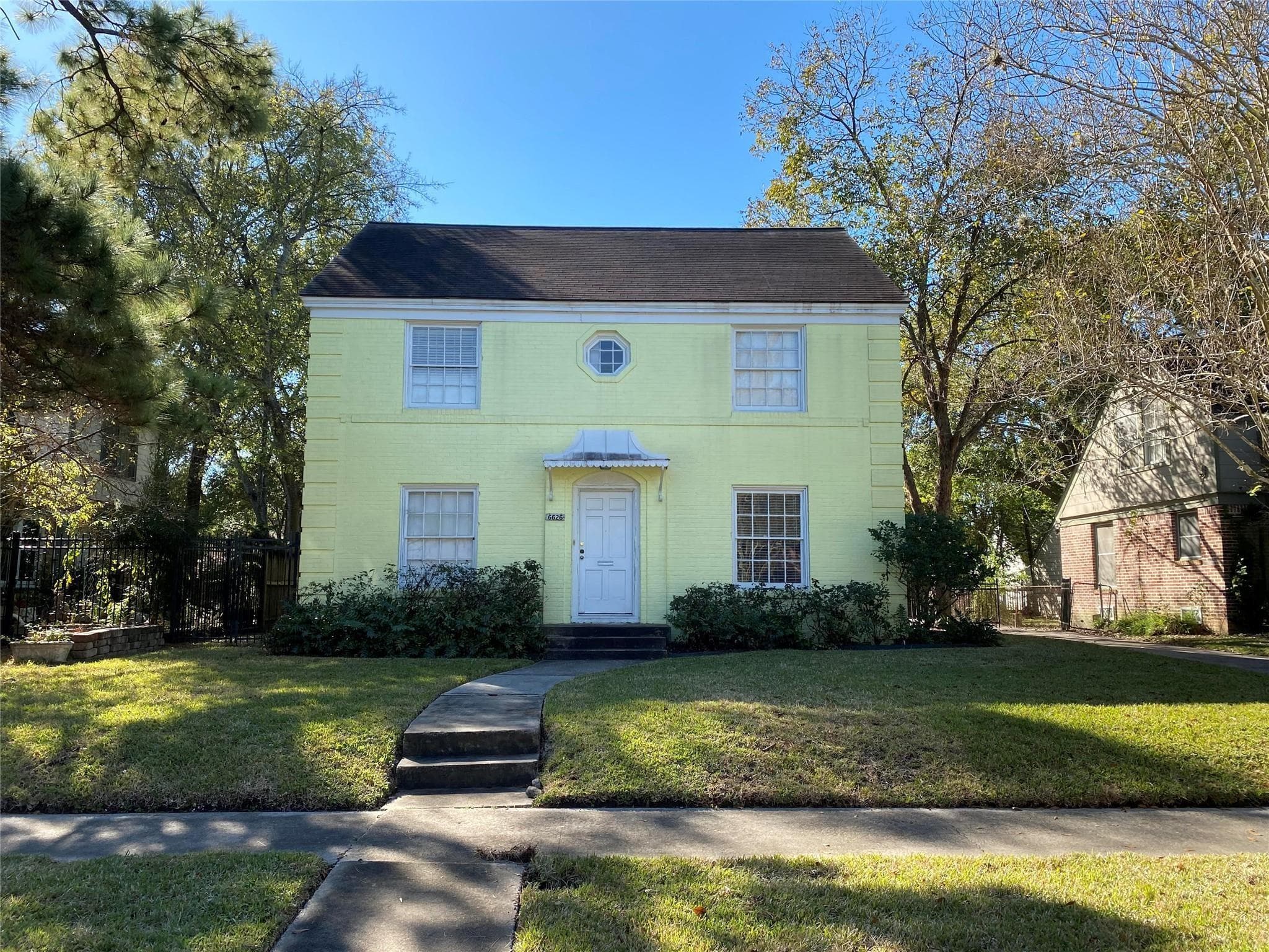 Main property image