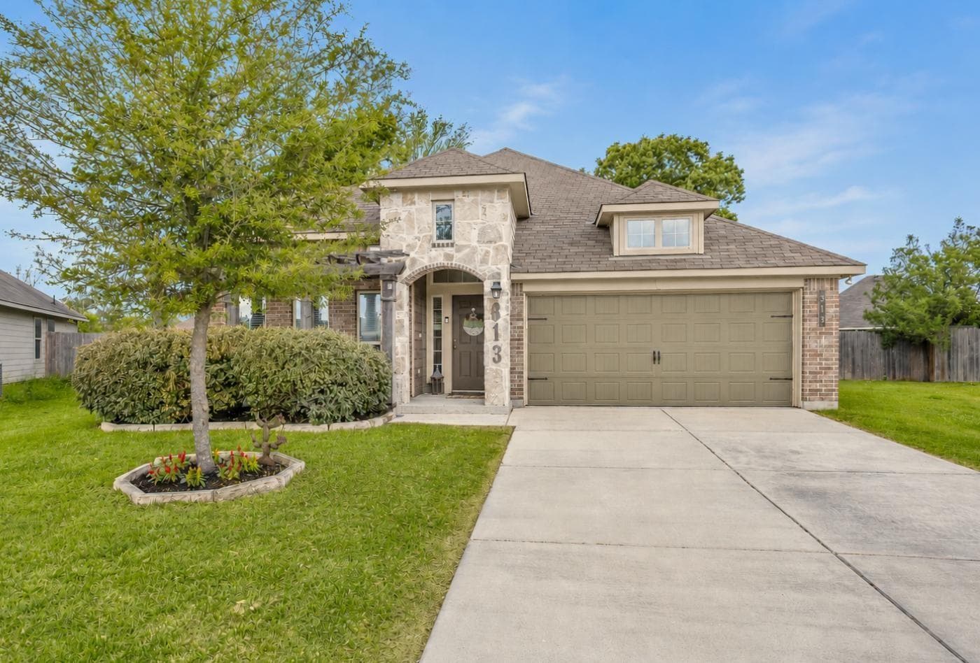 Main property image