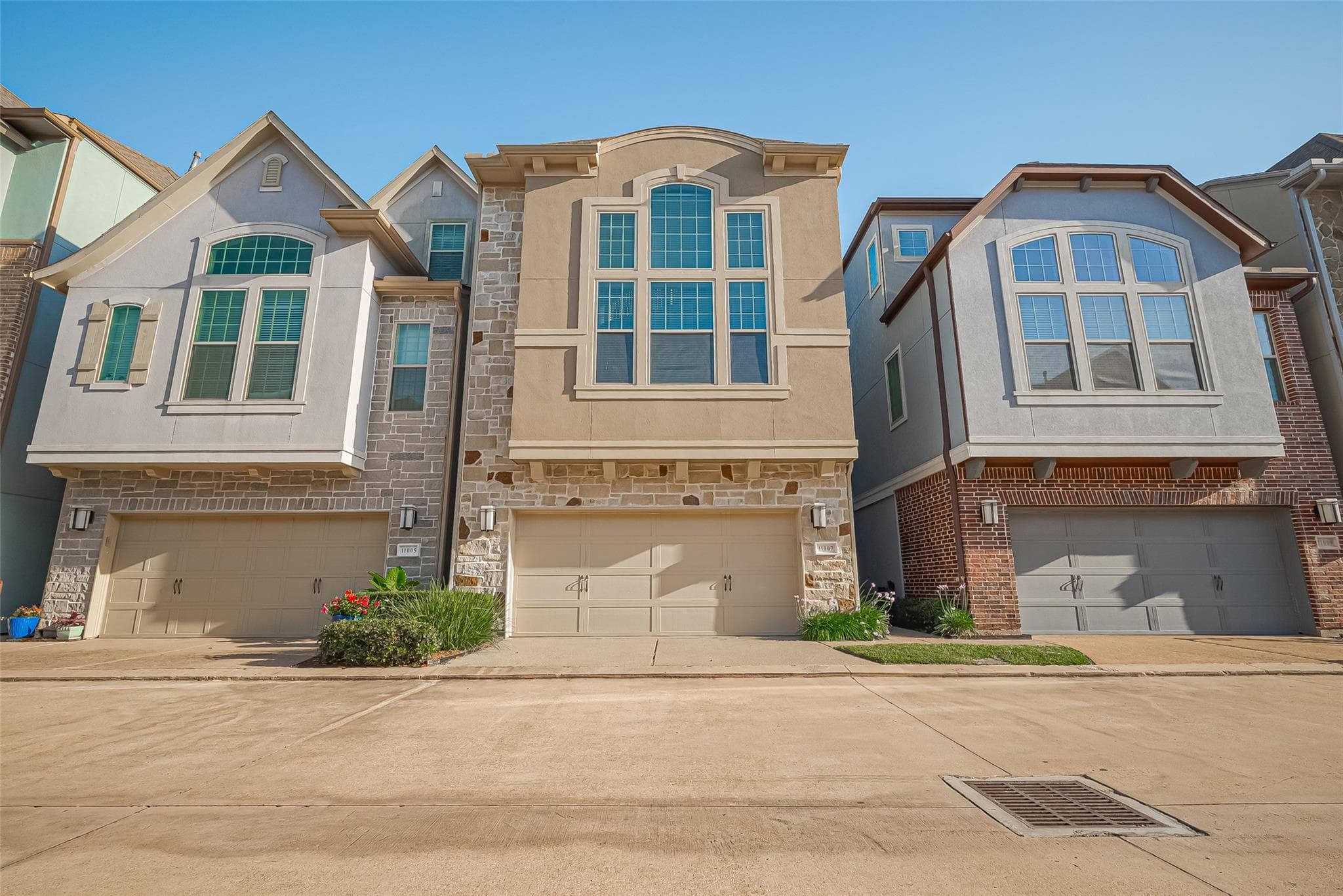 11007 Acorn Falls Dr