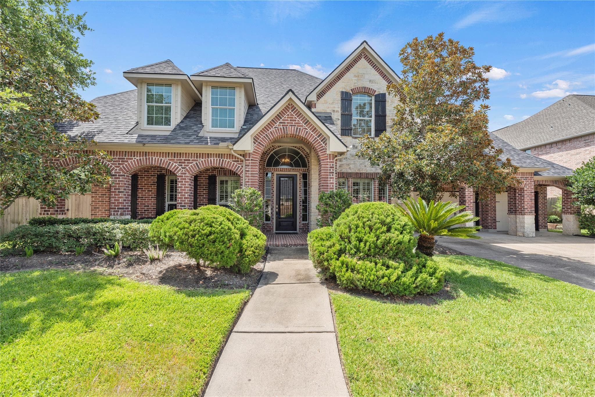 16003 Elmwood Manor Dr