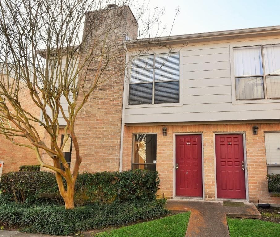 2120 Wilcrest Dr Apt 113