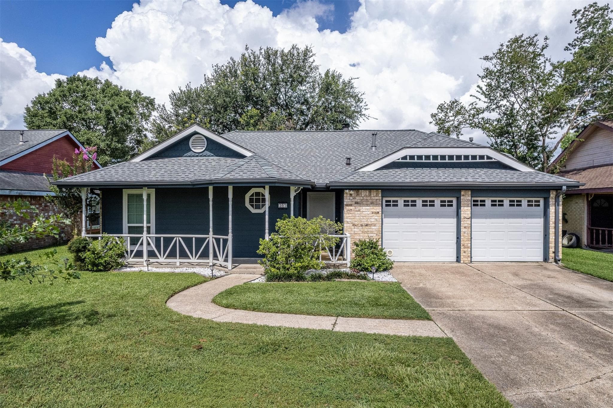 307 Enfield Dr