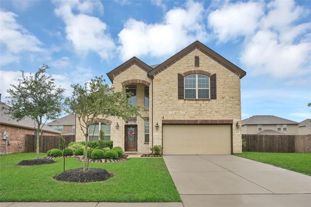 5208 Catalina Cove Ln