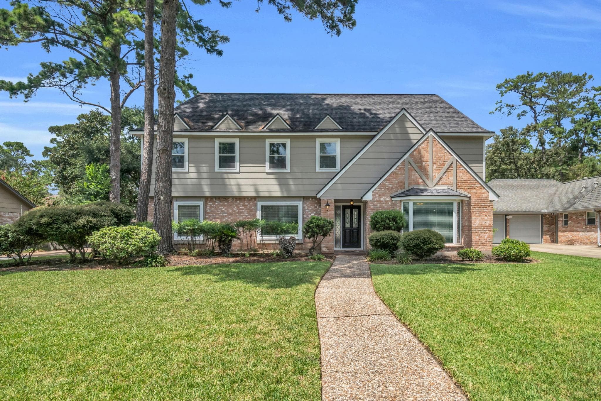 11914 Moorcreek Dr