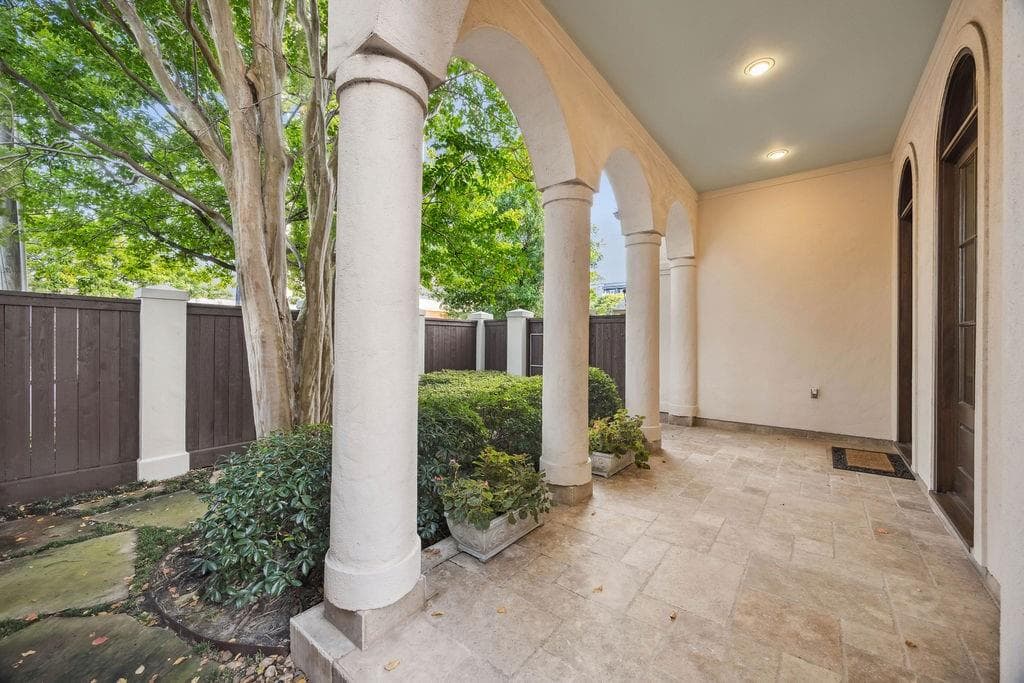 Gallery image 4