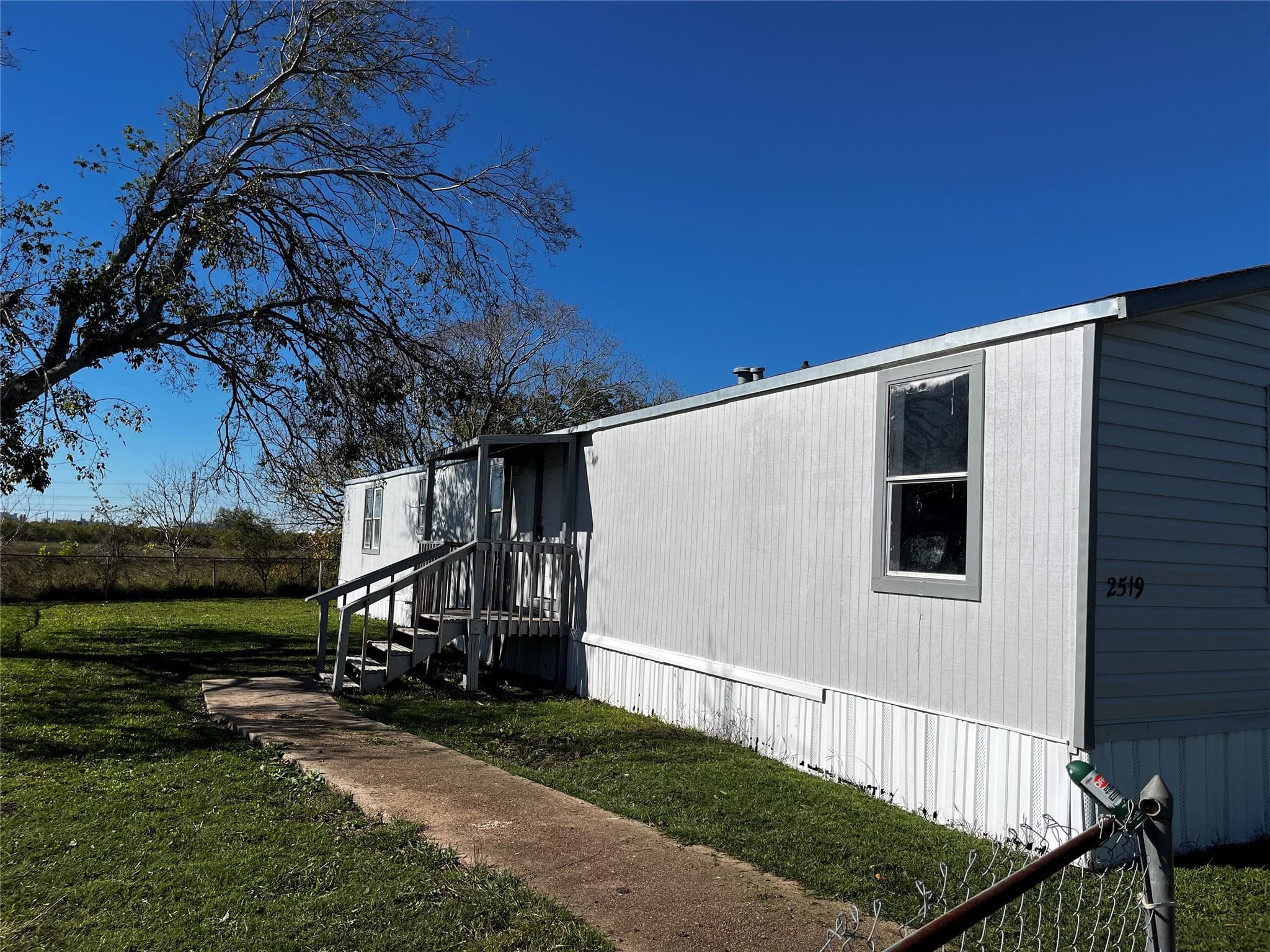 Main property image
