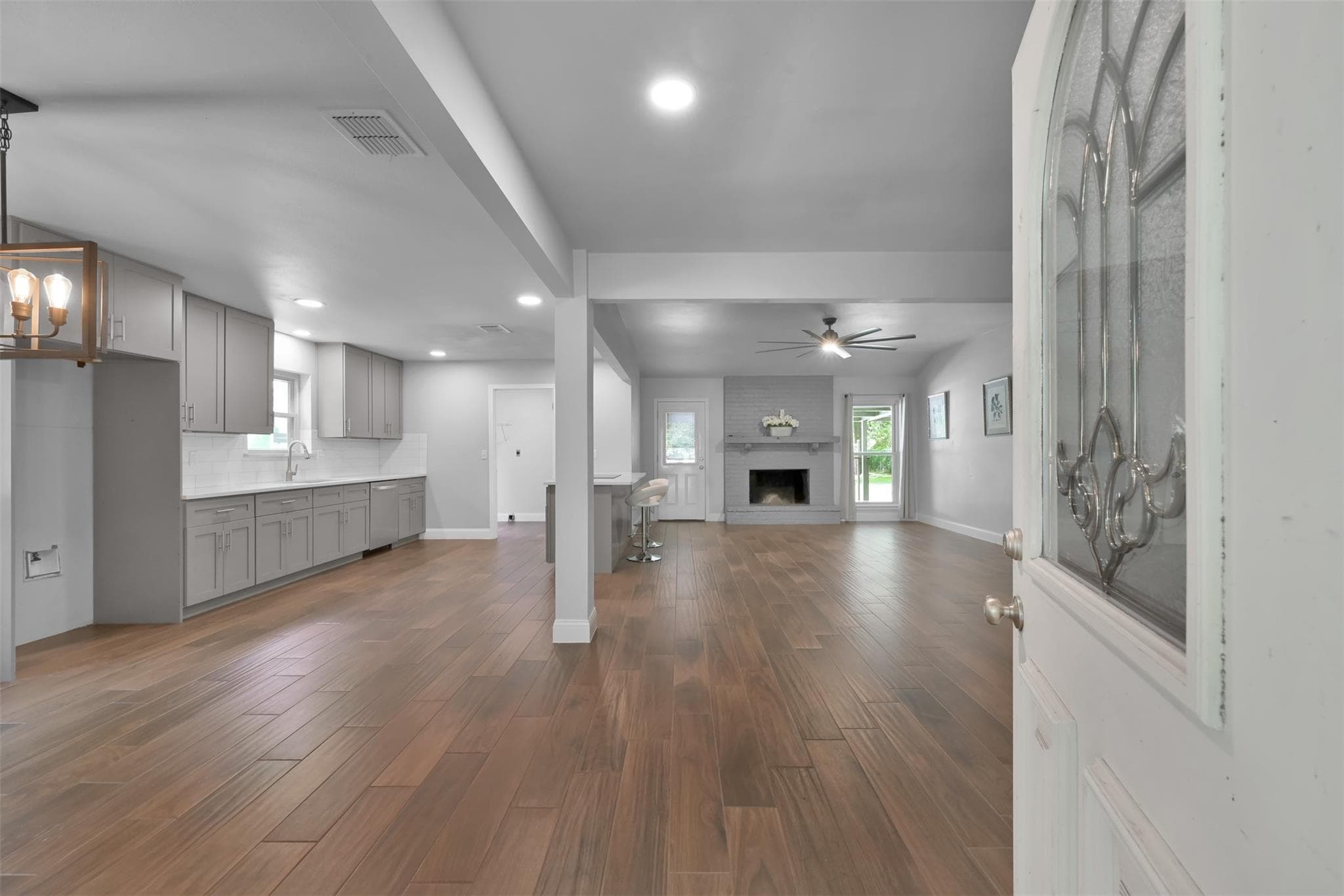 8730 Dogwood Dr