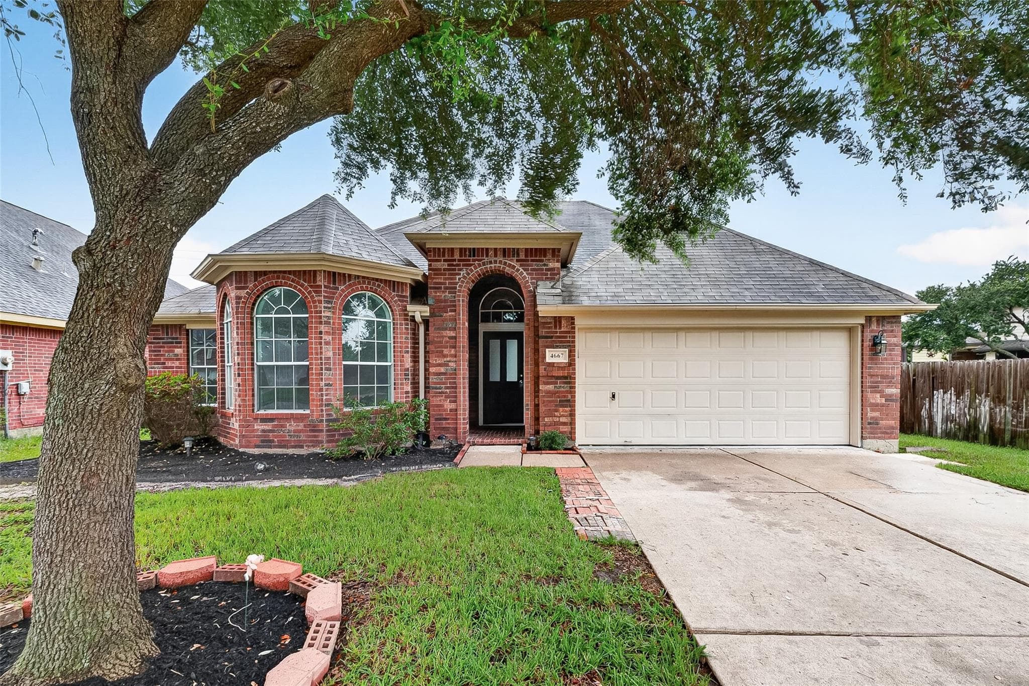 Main property image