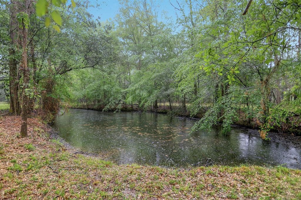 22092 Brook Forest Rd