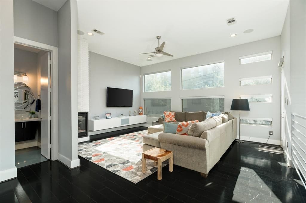 Gallery image 4