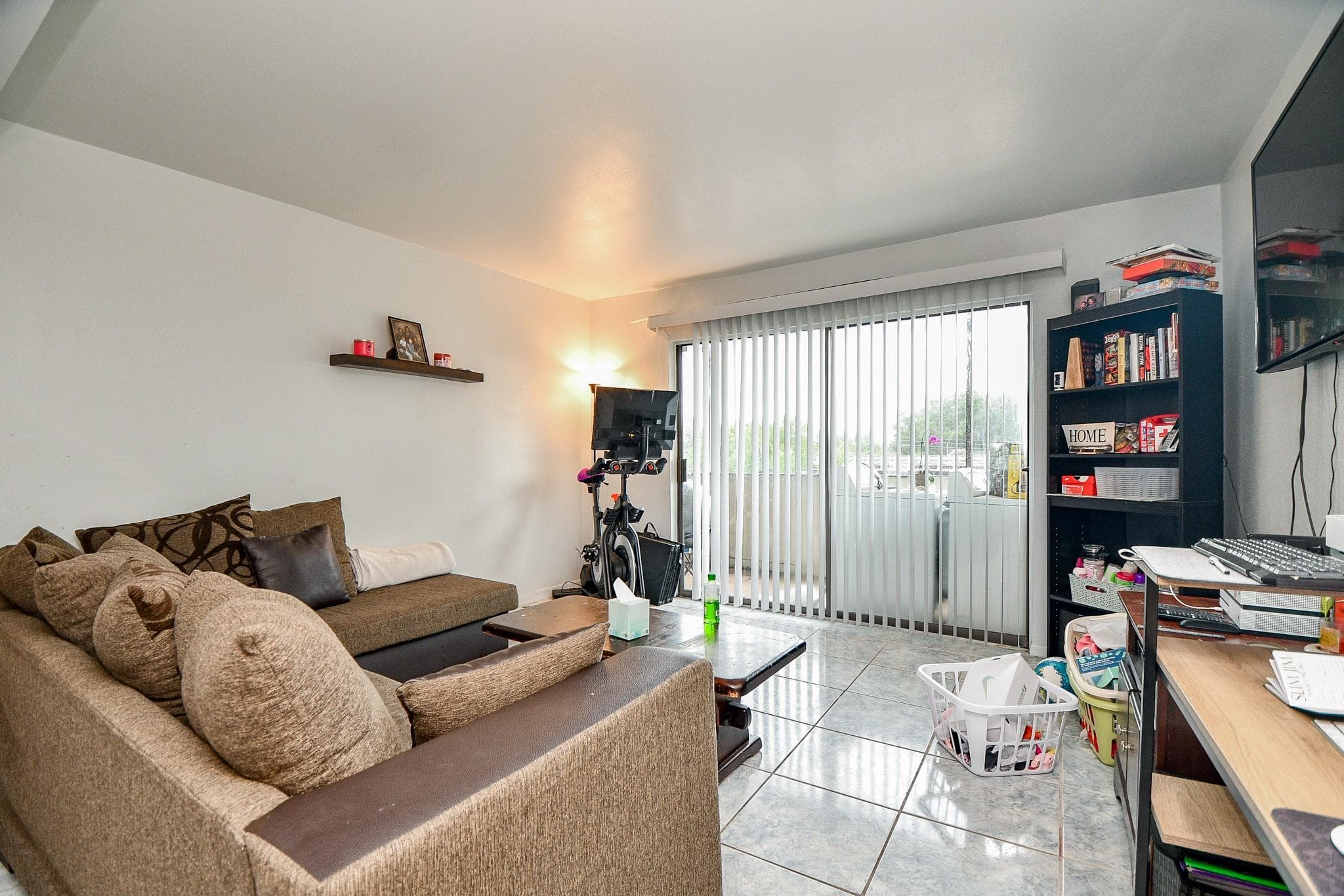 3045 Walnut Bend Ln Apt 28