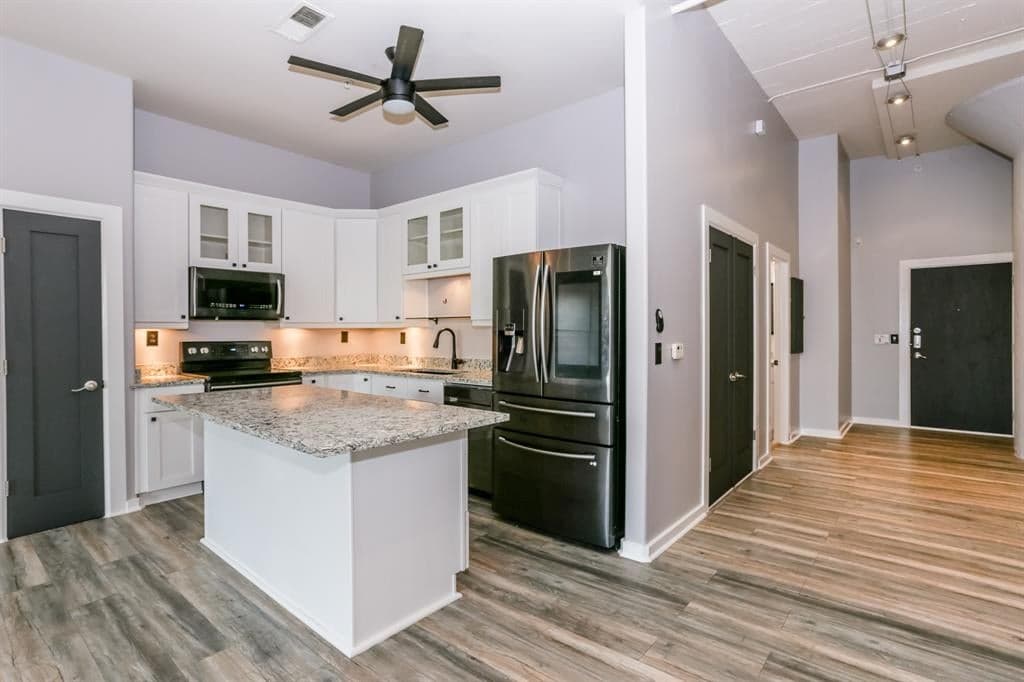 Main property image