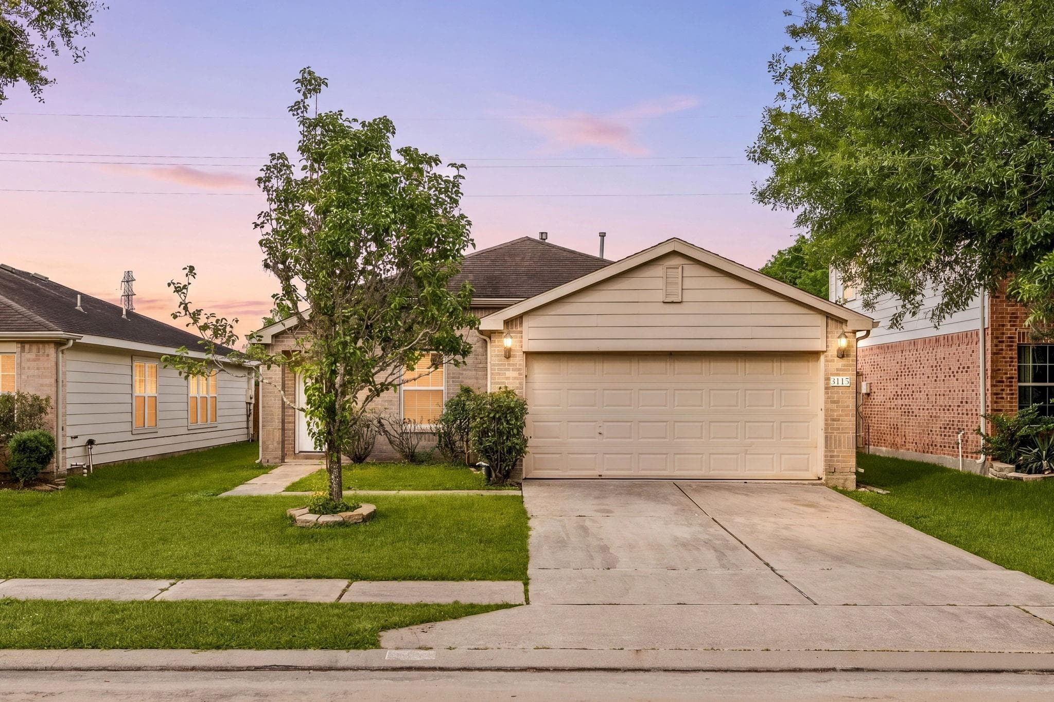 3115 Lexington Lake Dr