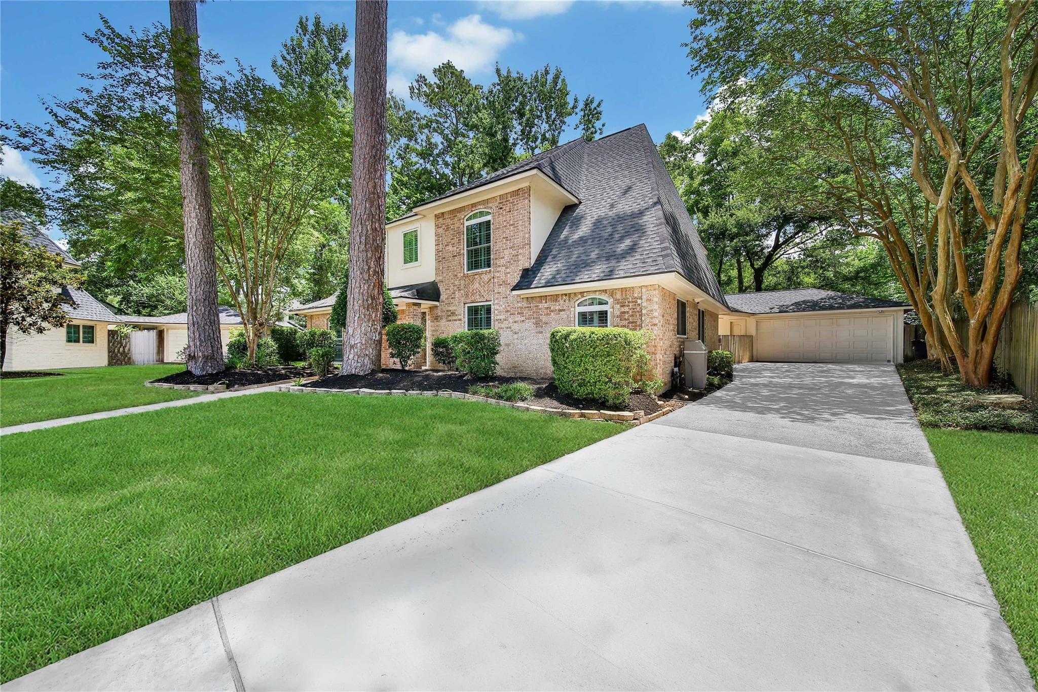 4022 Valley Haven Dr
