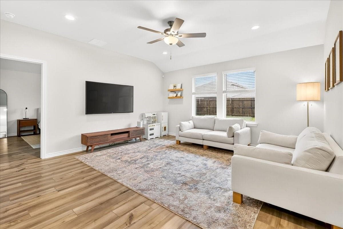 Gallery image 4