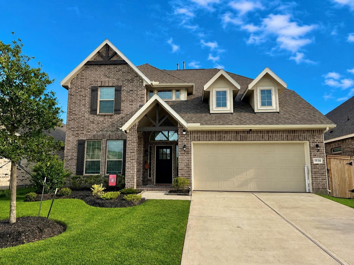 1934 Parks Edge Ln