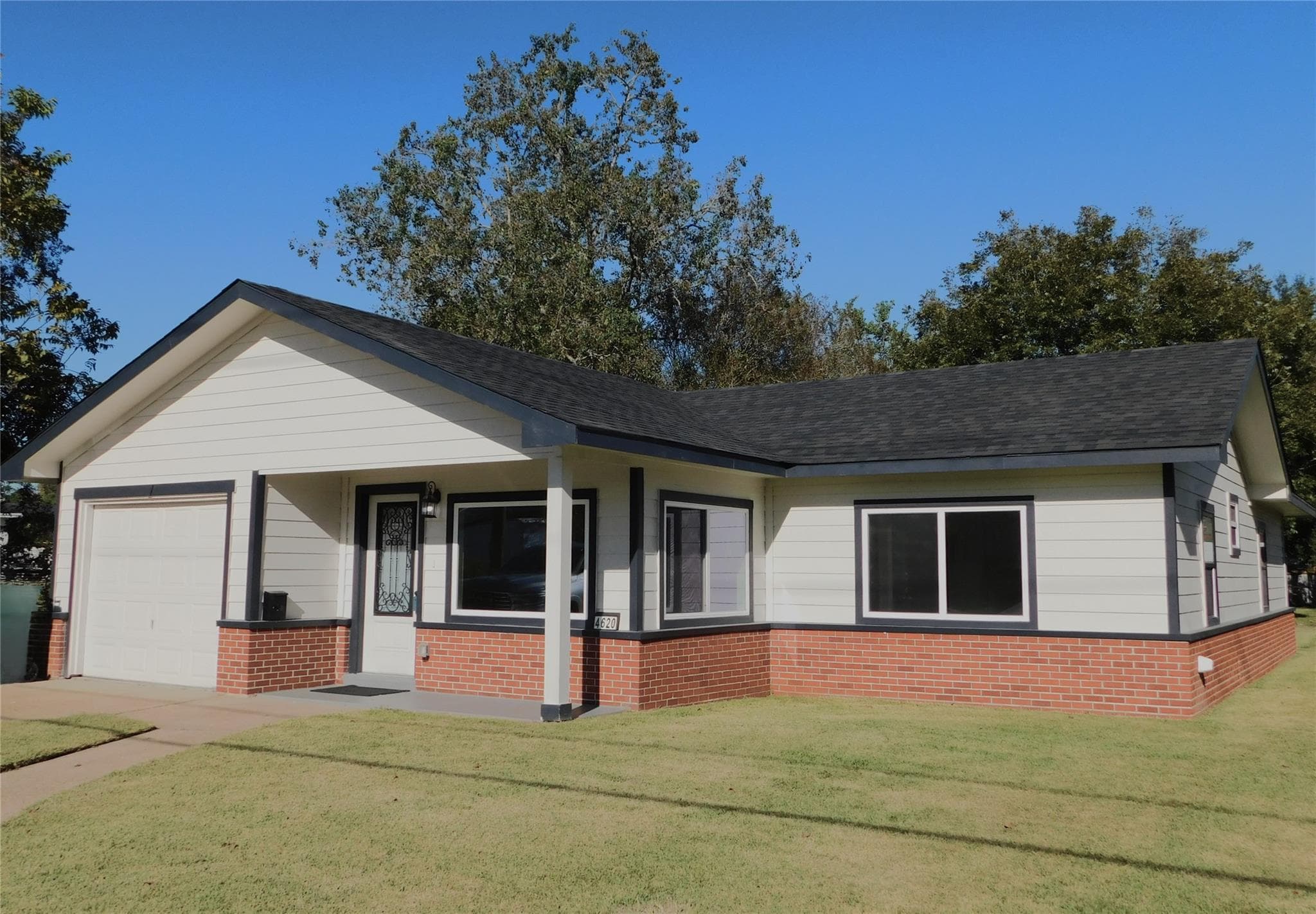 Main property image