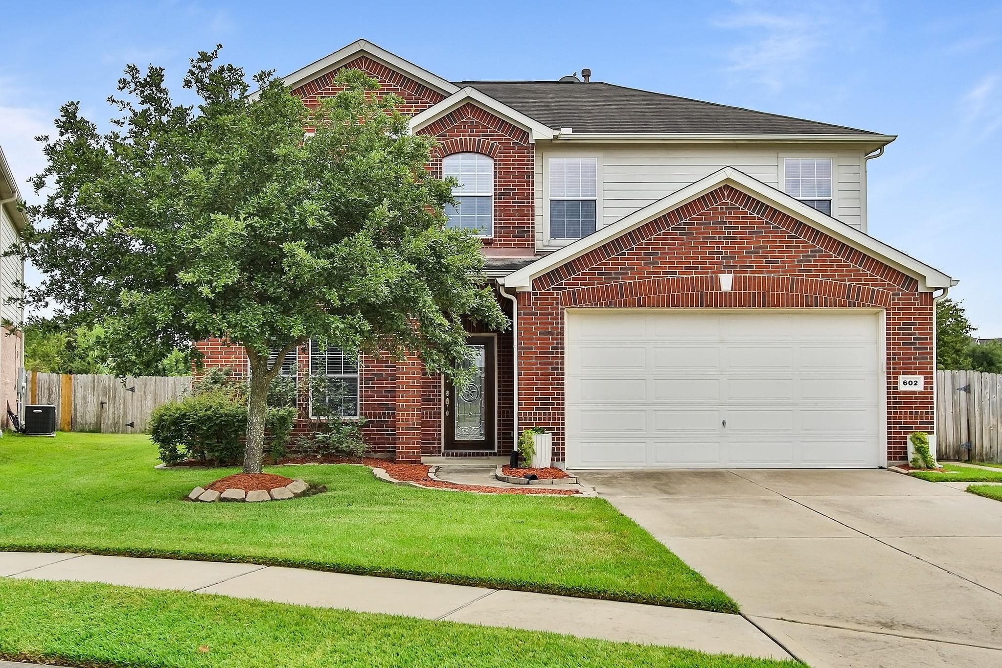 602 Blue Oasis Ct