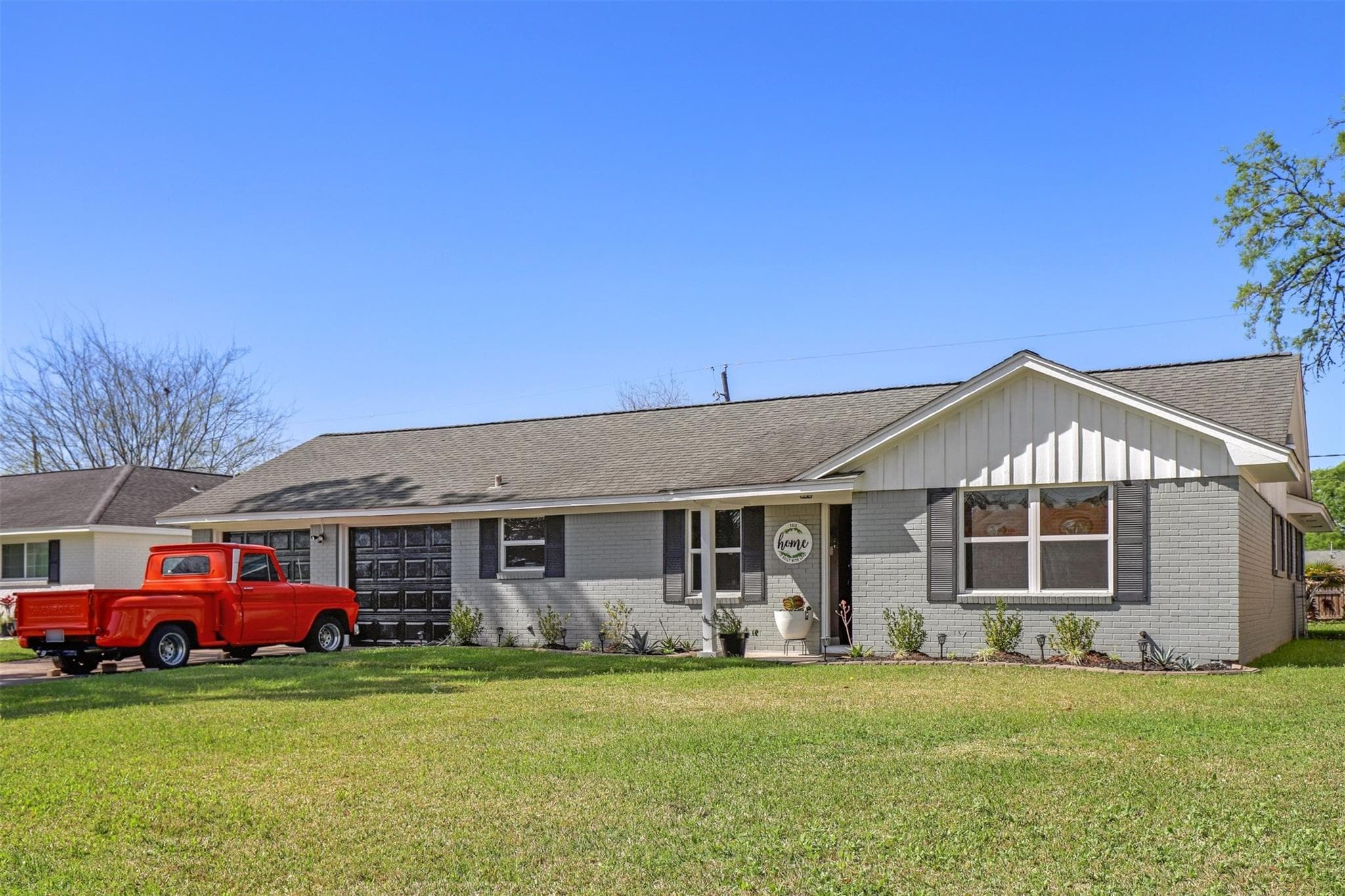 Main property image
