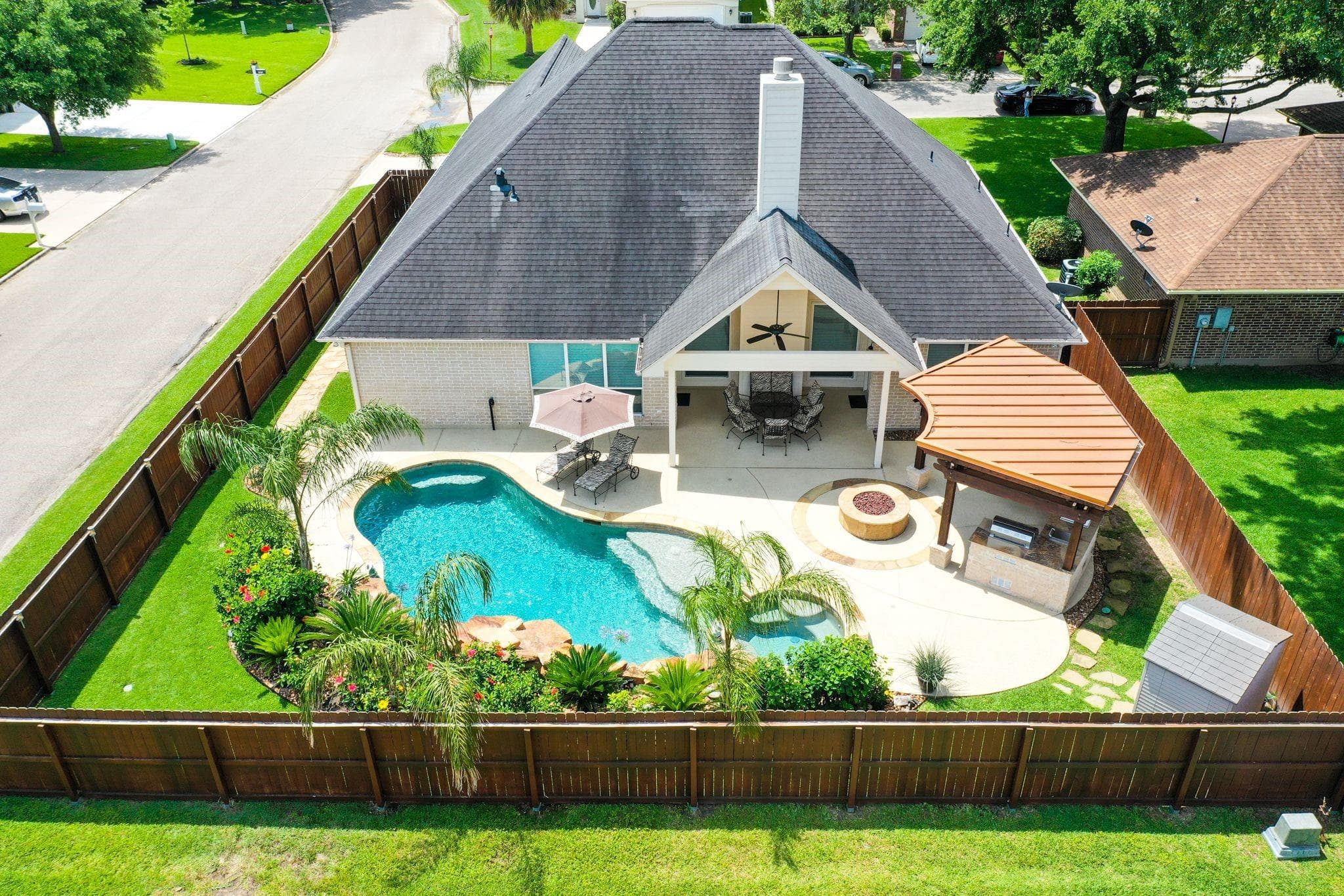 Main property image