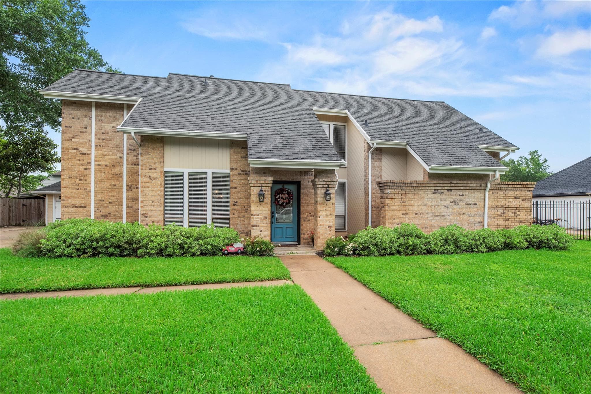 Main property image