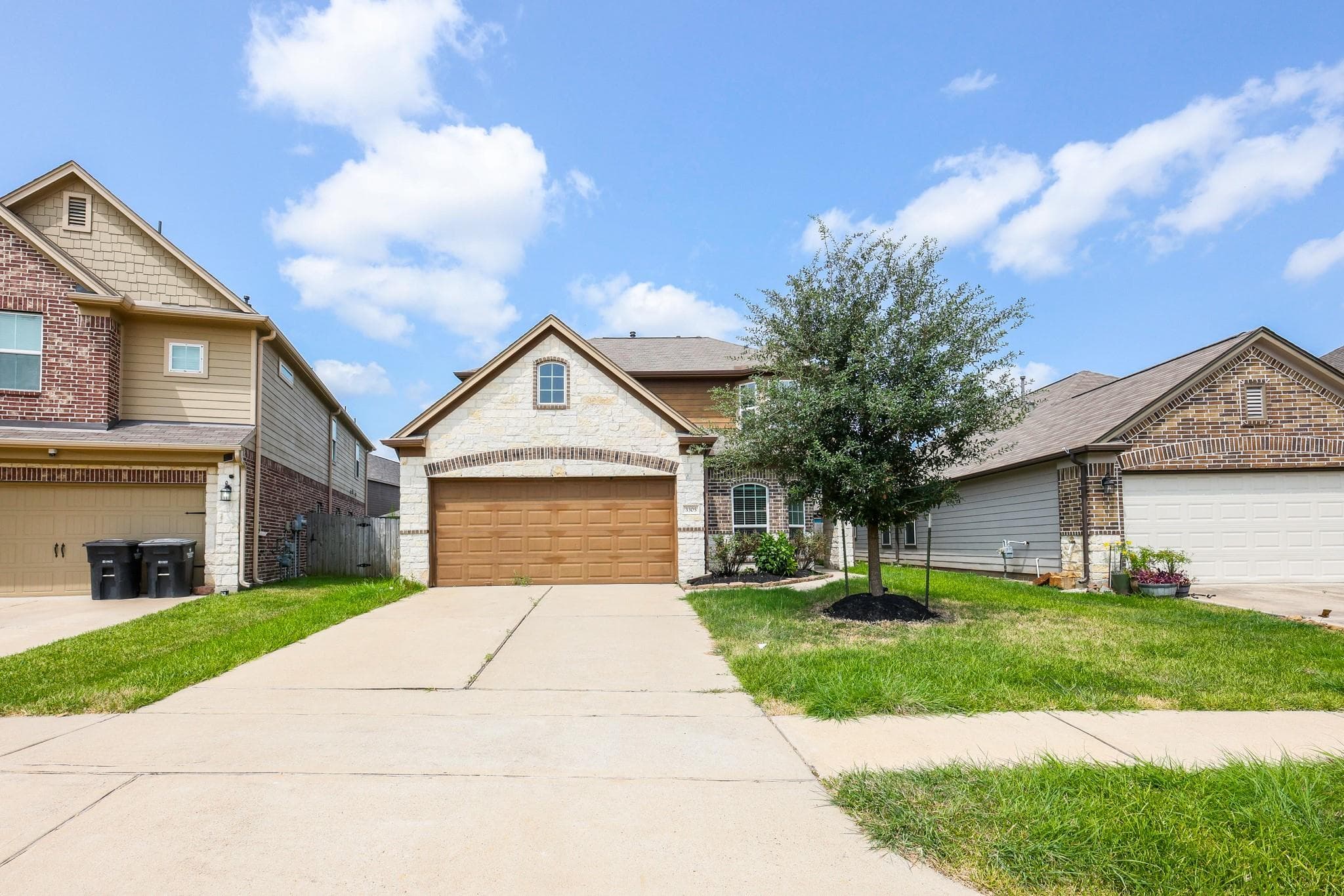 Main property image