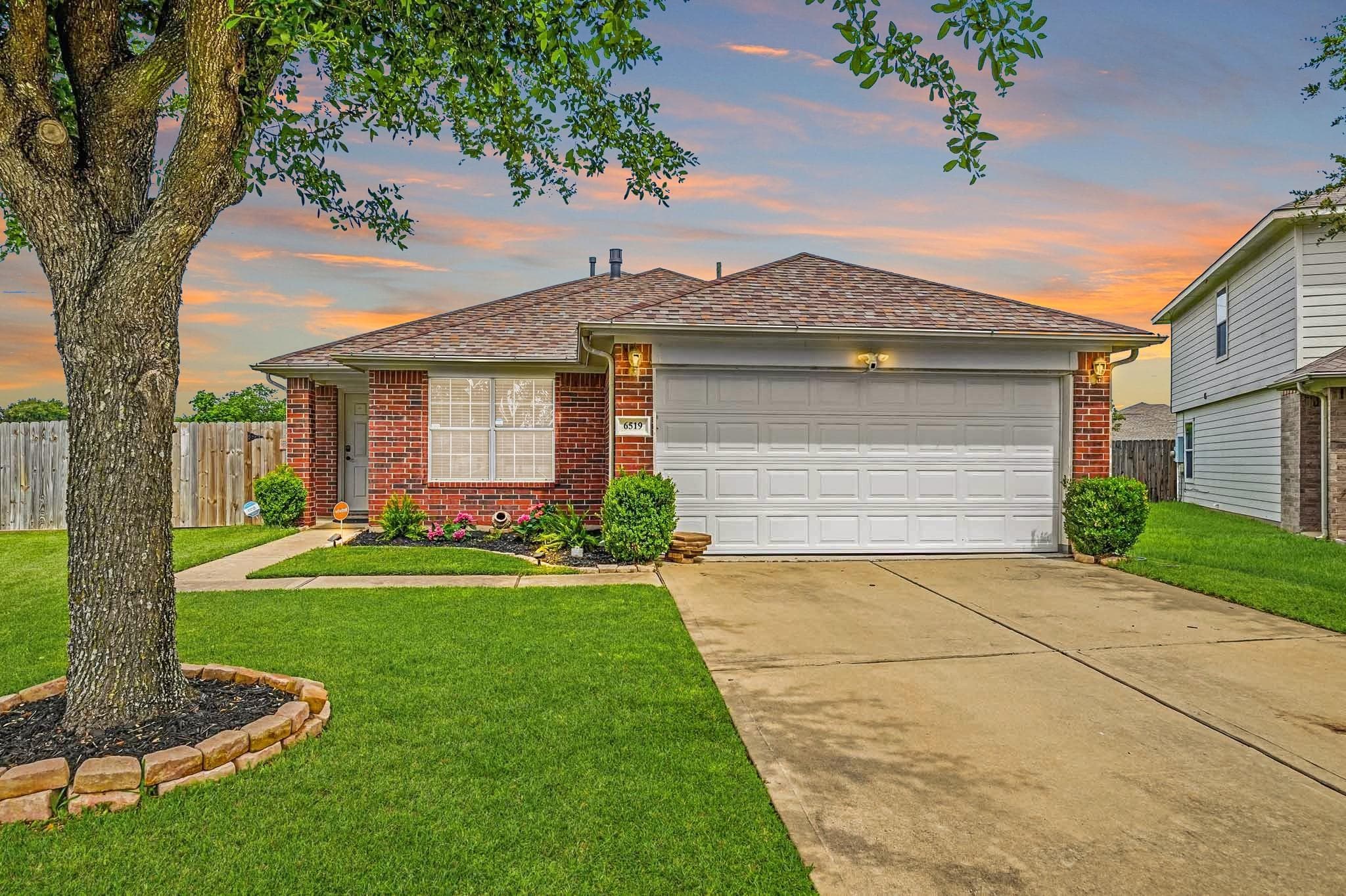 6519 Citrus Field Ln