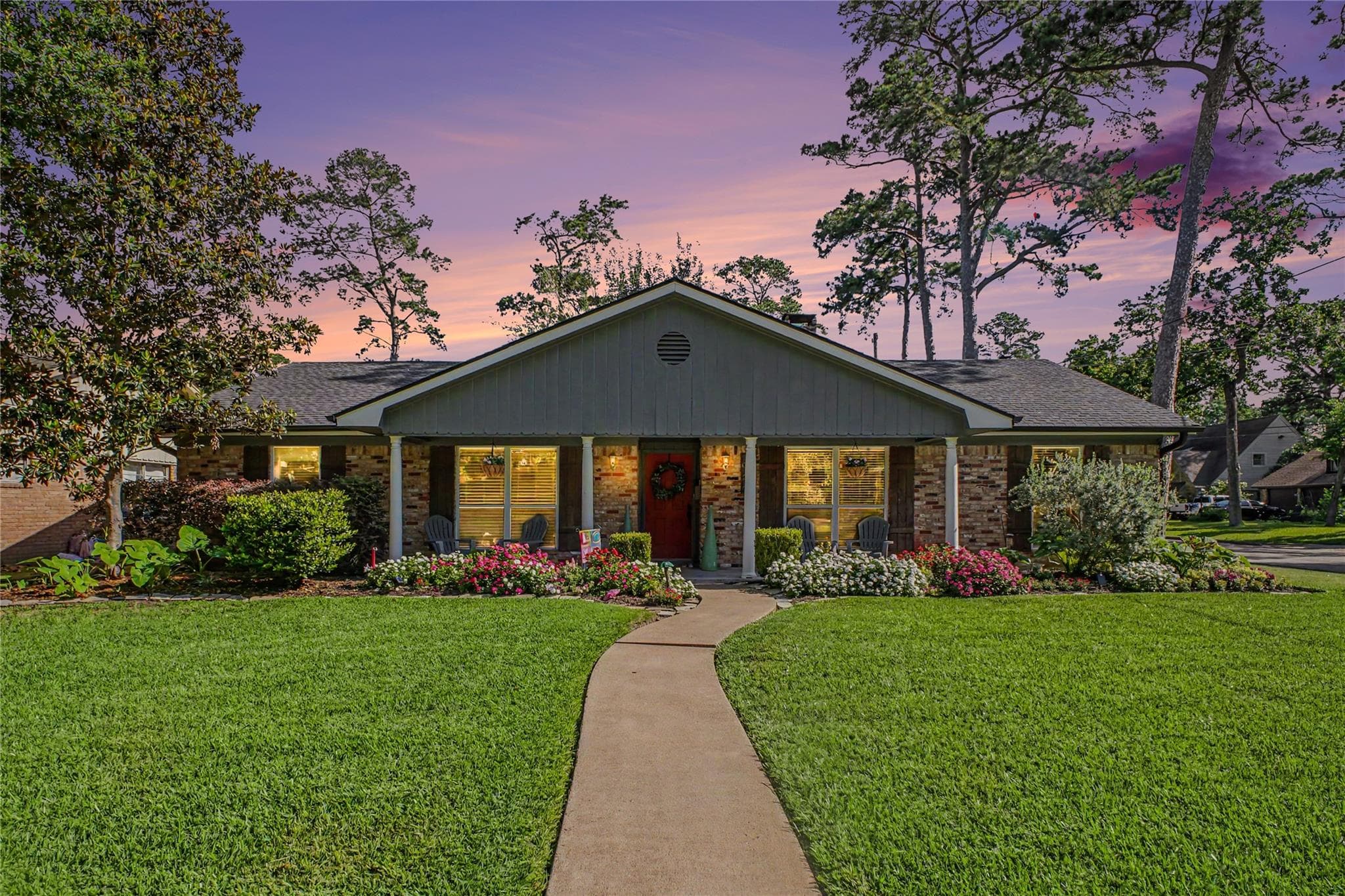 10202 Londonderry Dr