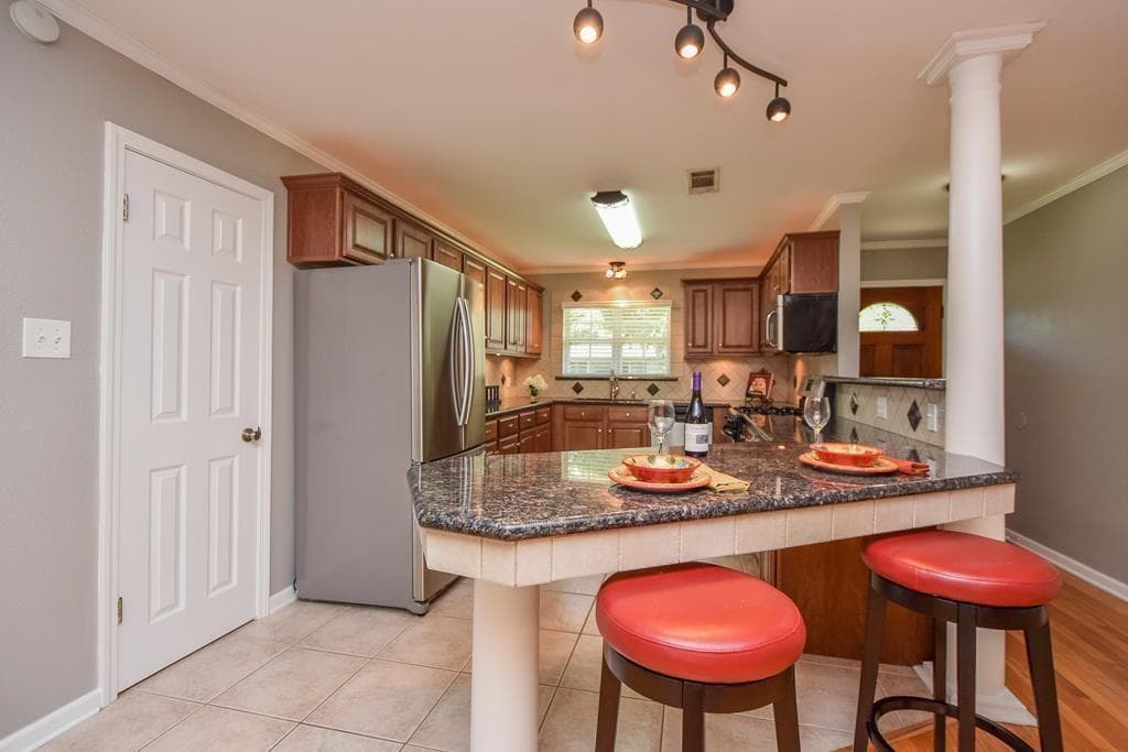Main property image